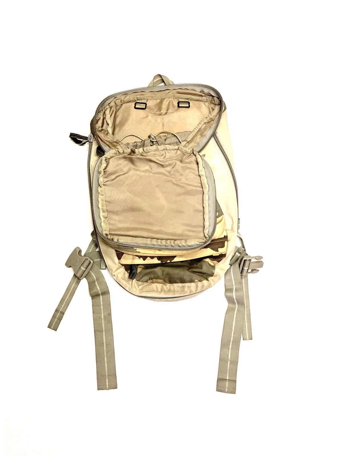 General Research General Research Military Backpack Size ONE SIZE - 3 Thumbnail