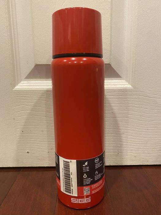 Supreme Supreme SIGG Vacuum Insulated 0.75L Bottle Red | Grailed