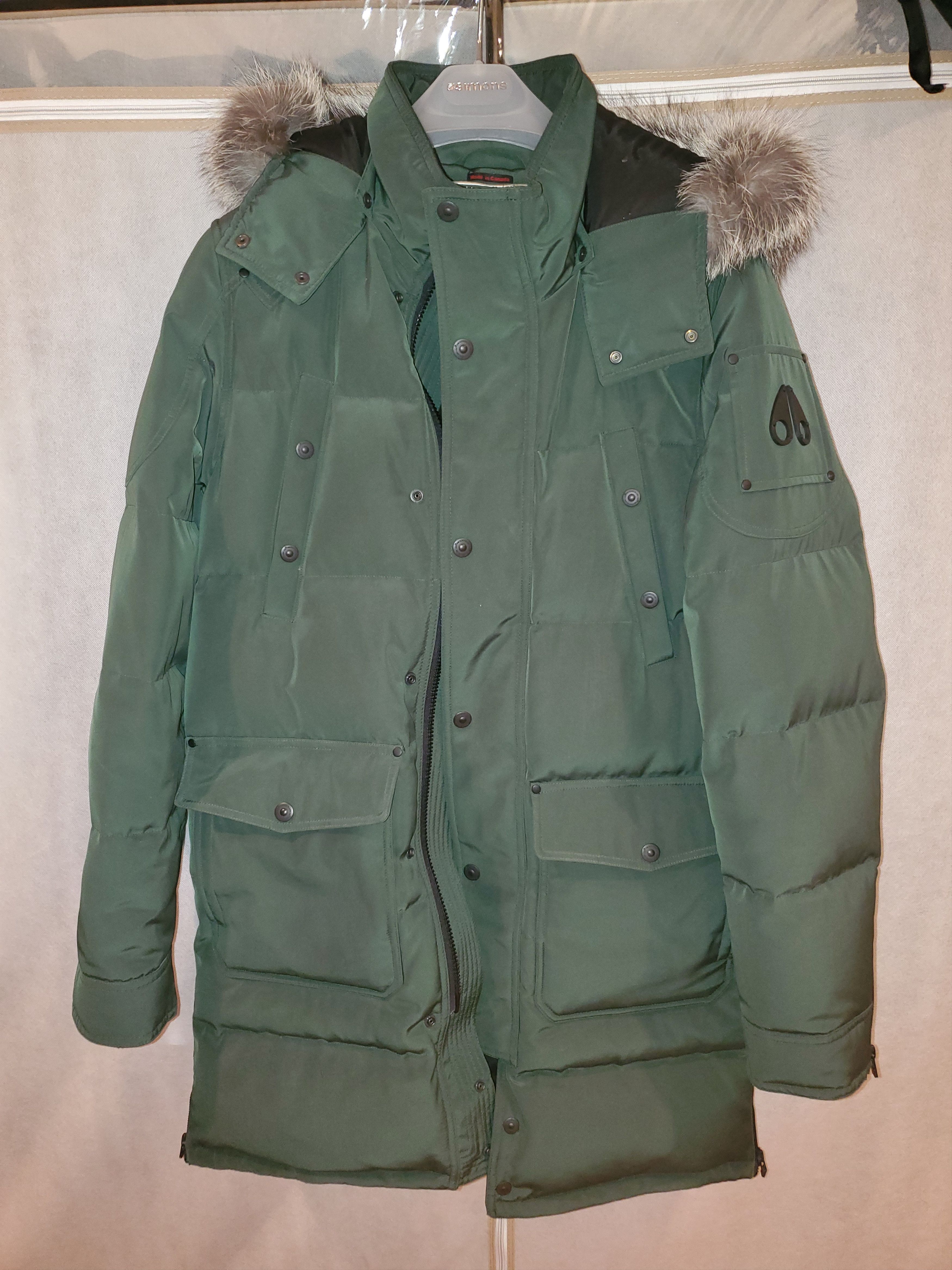 Moose Knuckles Ontario Parka with Silver Fox Fur Hood Size US M / EU 48-50 / 2 - 1 Thumbnail