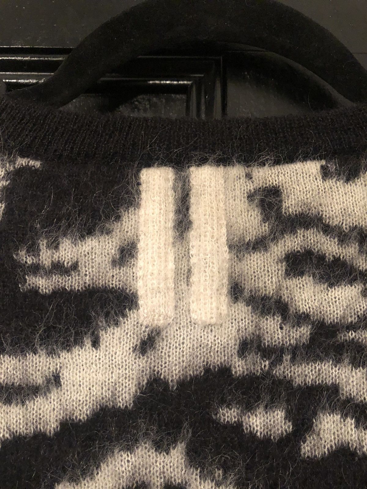 Saint Laurent Paris *LAST DROP* Saint Laurent Paris Tiger Intarsia Sweater Size US M / EU 48-50 / 2 - 5 Thumbnail