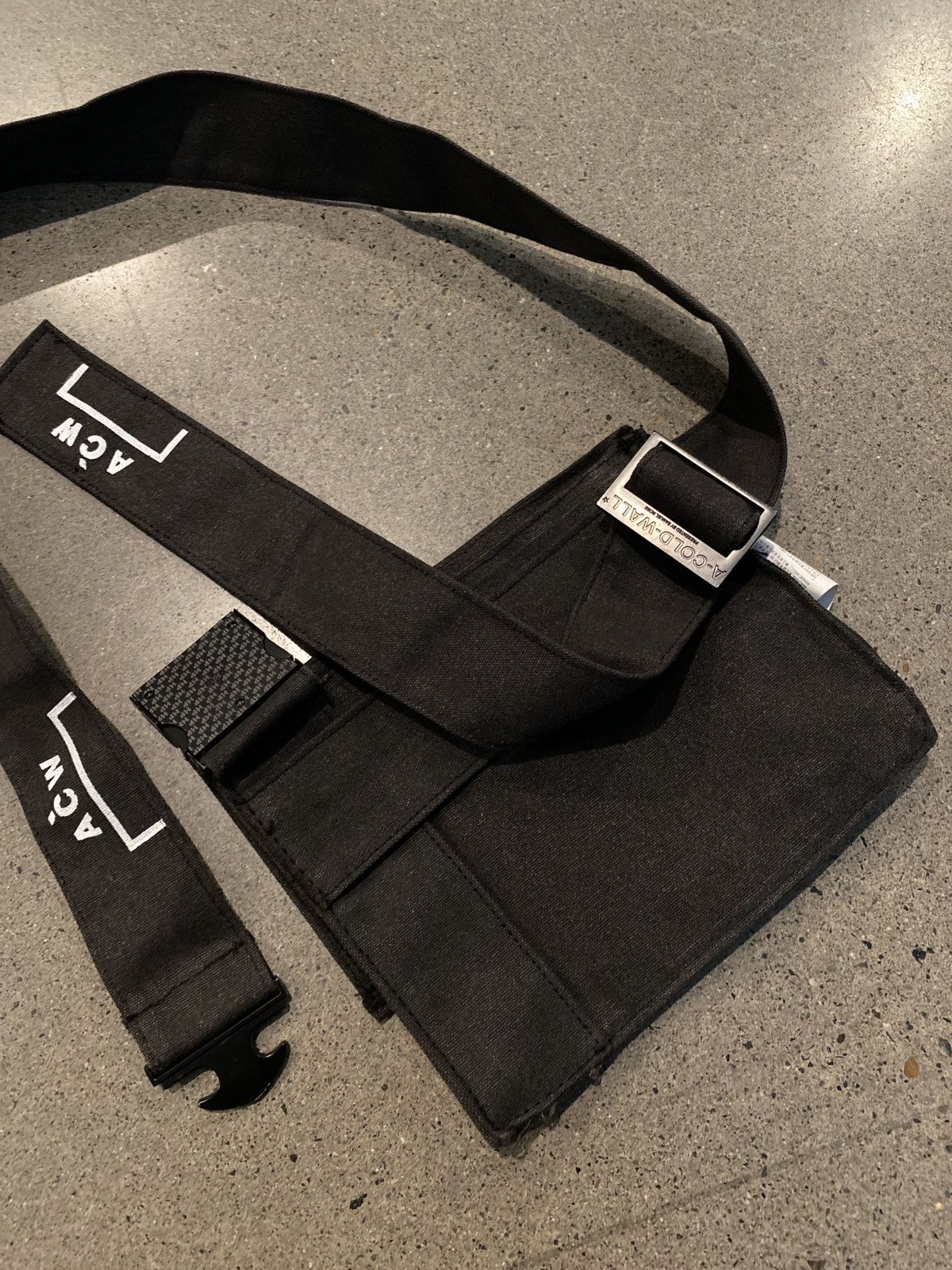 A-COLD-WALL* A cold wall Sam Ross classic utility bag v1