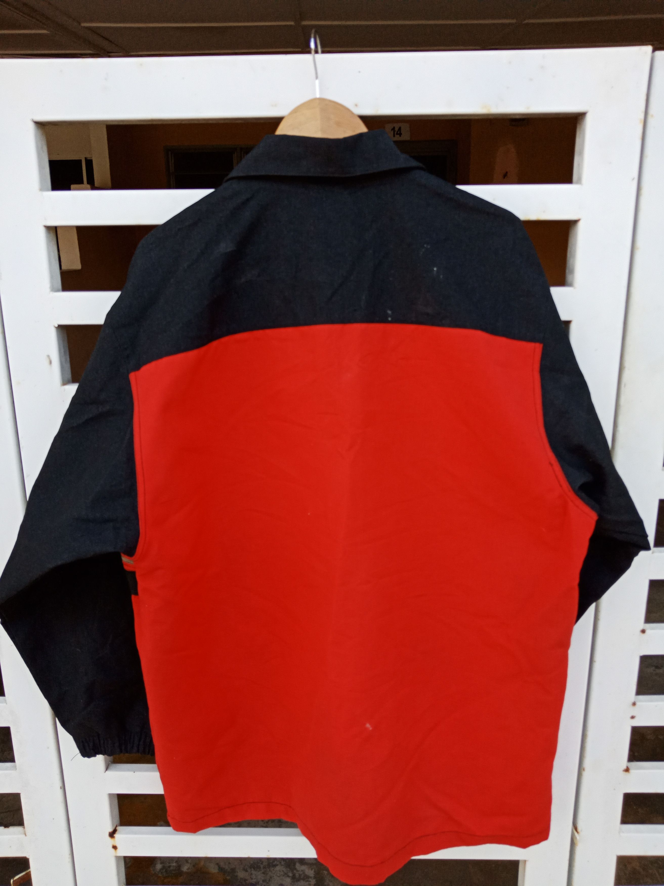 Vintage Snowboards Black And Red Half Zipper Jacket Size US L / EU 52-54 / 3 - 2 Thumbnail