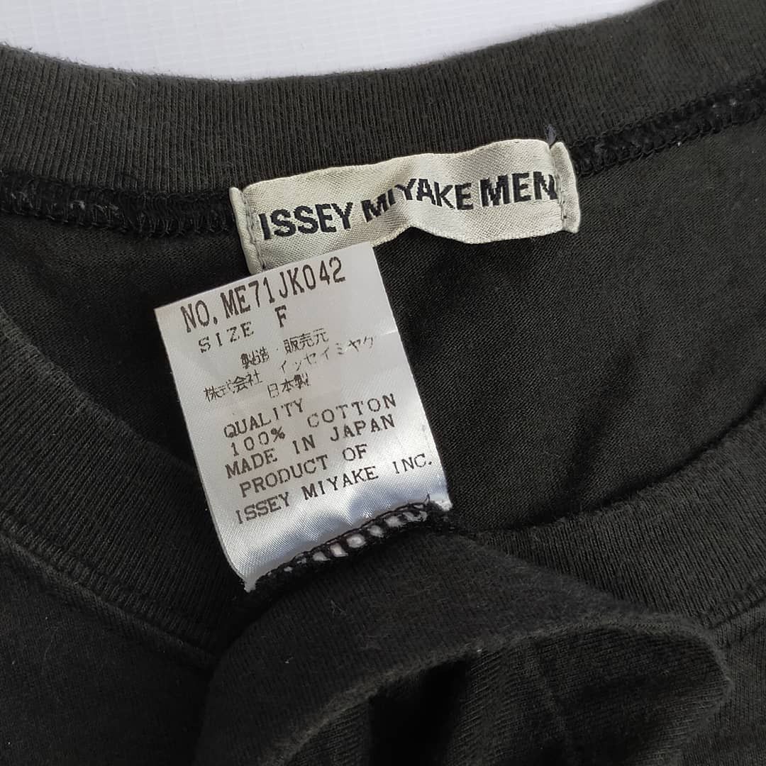 Issey Miyake × Pleats Please Issey Miyake × Tsumori Chisato ISSEY MIYAKE MEN VINTAGE T-SHIRT Size US M / EU 48-50 / 2 - 8 Thumbnail