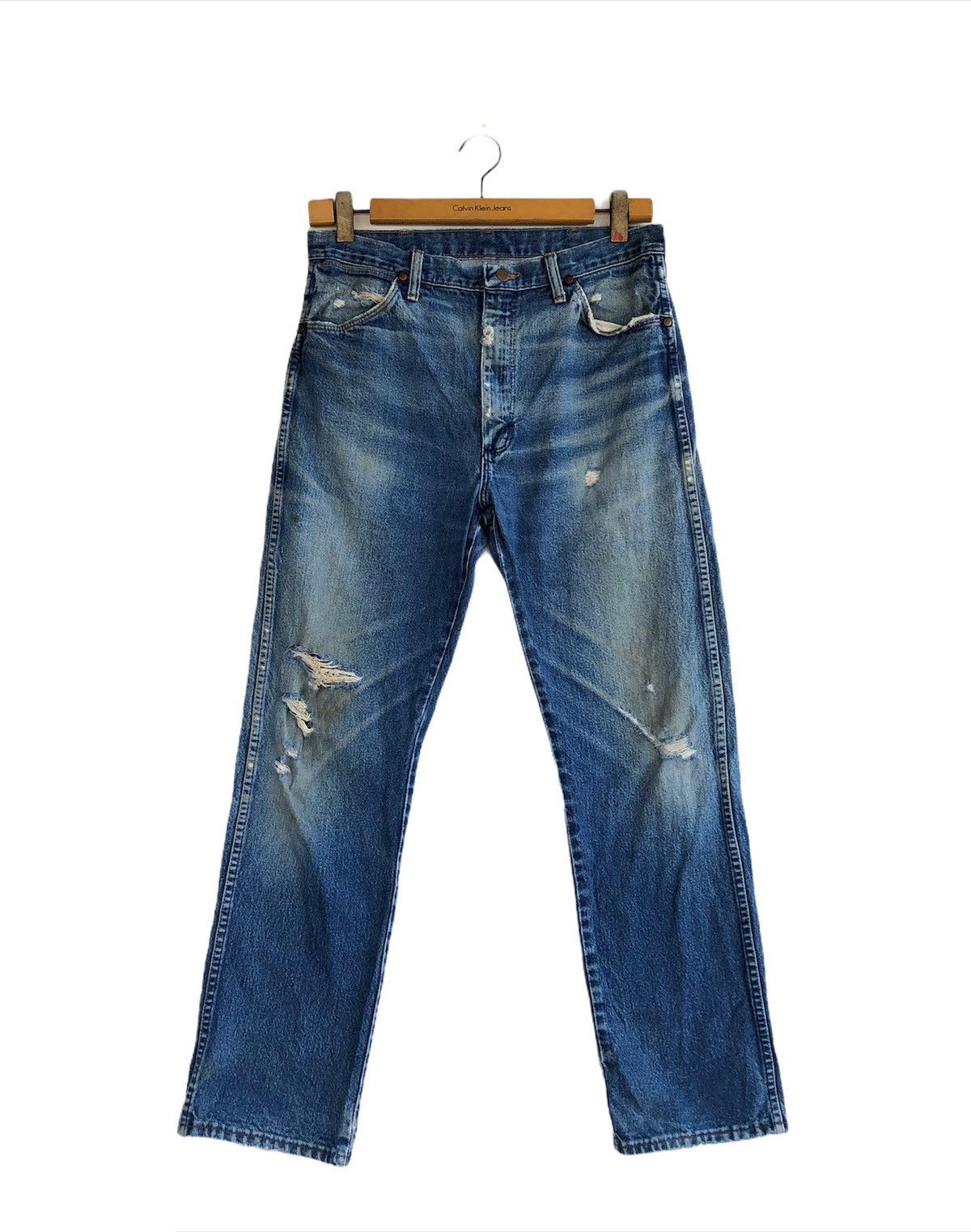 Wrangler Vintage Wrangler Distressed Ripped Denim Jeans Size US 34 / EU 50 - 1 Thumbnail