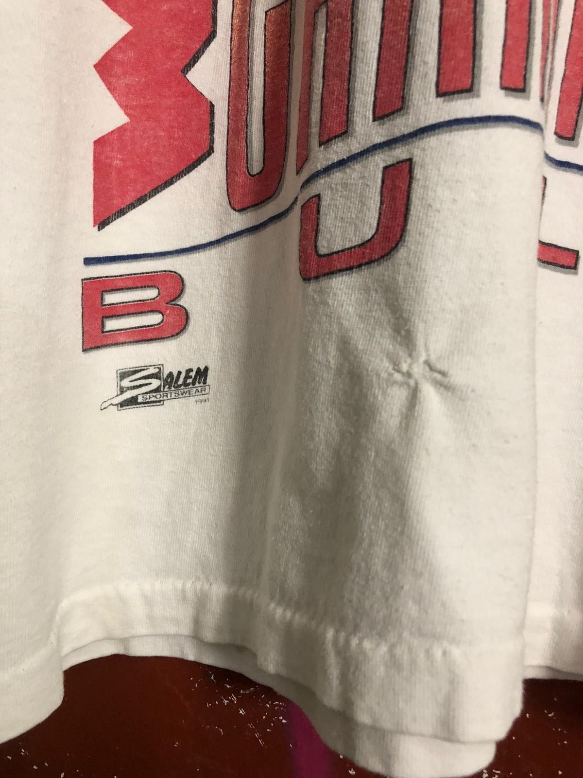 Vintage CHICAGO BULLS 1991 “WORLD CHAMPIONS” VINTAGE T SHIRT STITCH Size US L / EU 52-54 / 3 - 5 Thumbnail