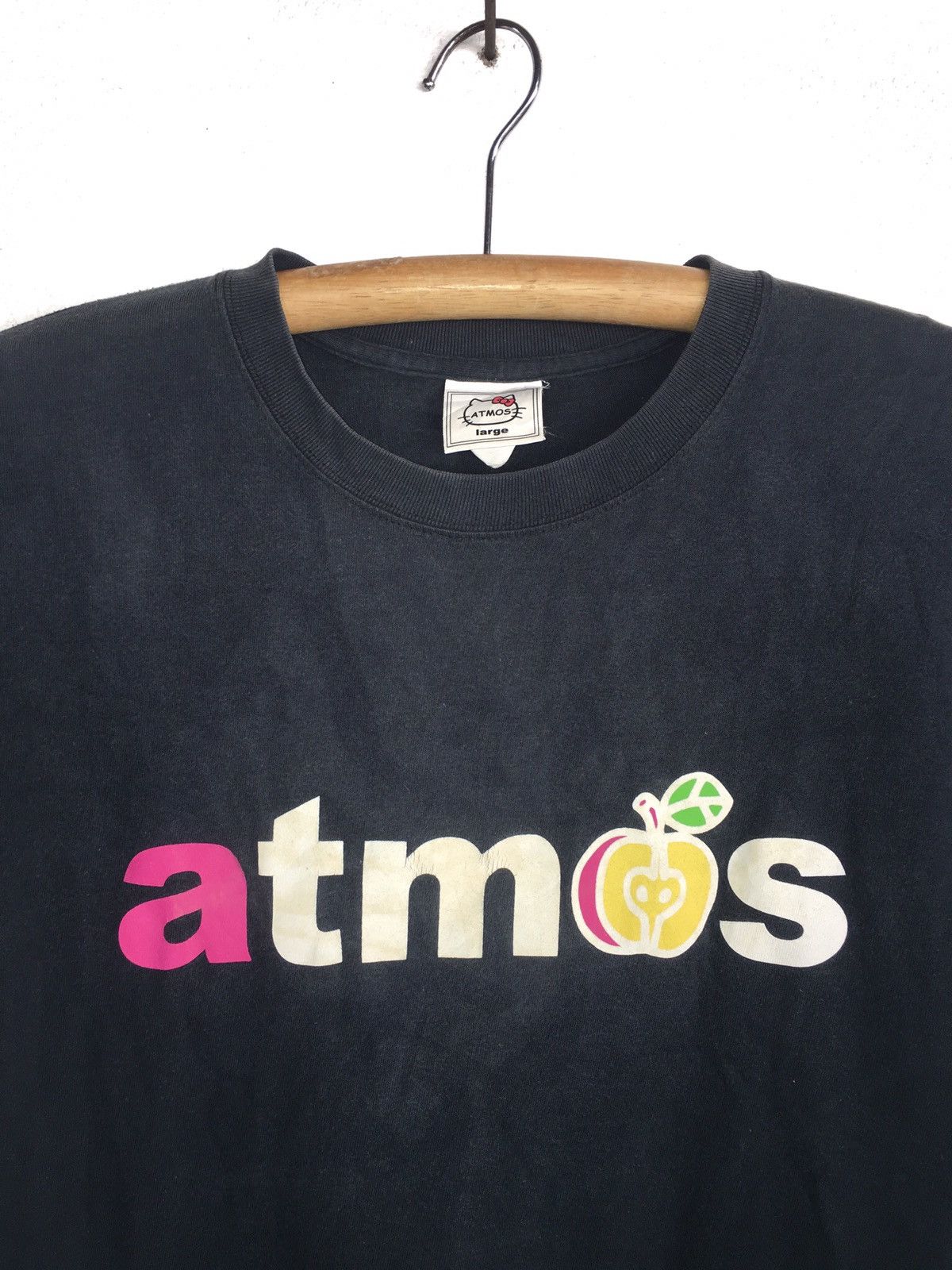 atmos ATMOS X HELLO KITTY T-SHIRT Size US XL / EU 56 / 4 - 3 Thumbnail