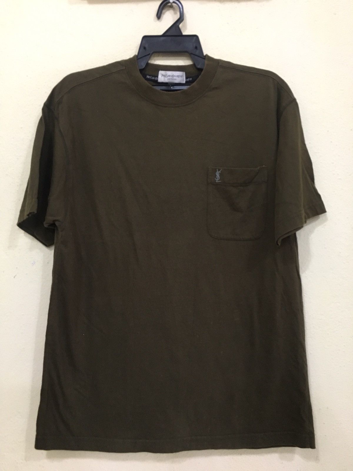 Vintage × Yves Saint Laurent Ysl pour homme plain t-shirt single pocket Size US L / EU 52-54 / 3 - 1 Thumbnail