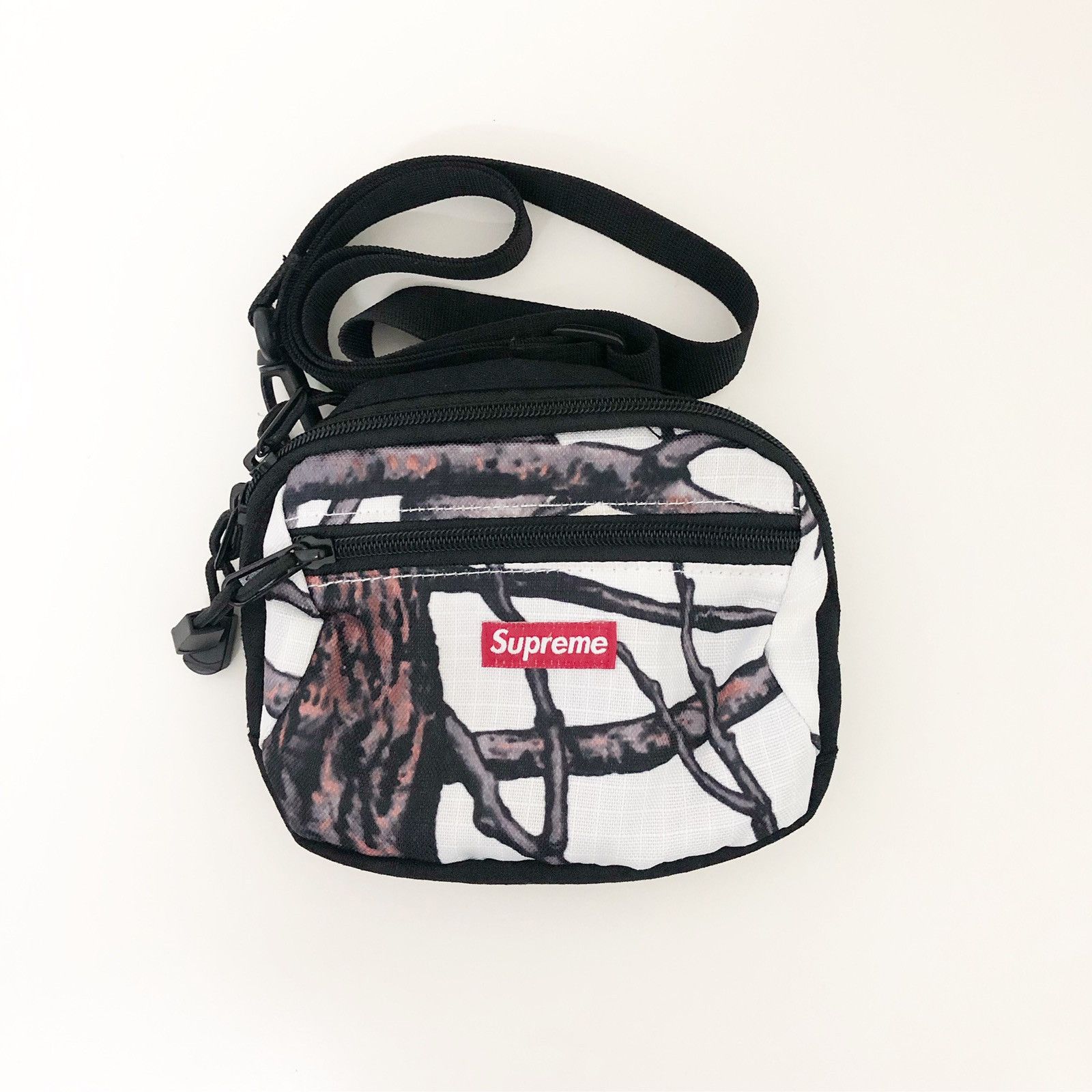 【中古】Supreme shoulder bag real tree camo Buy Supreme Shoulder Bag 'RealTree' - FW19B11 REALTREE | GOAT