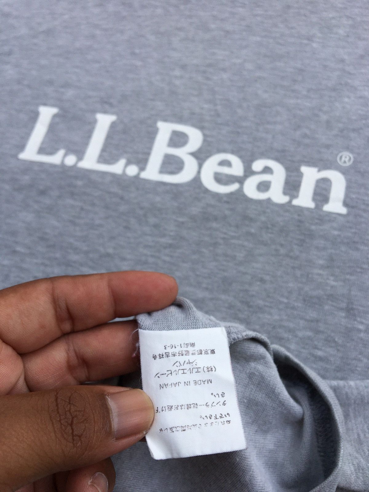 L.L. Bean Vintage L.L Bean Spellout Tshirt Size US S / EU 44-46 / 1 - 7 Thumbnail