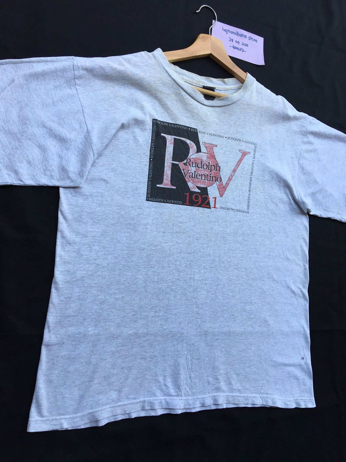 Valentino Vintage Rudolph Valentino Big Logo Spellout Tshirt Size US XL / EU 56 / 4 - 4 Thumbnail