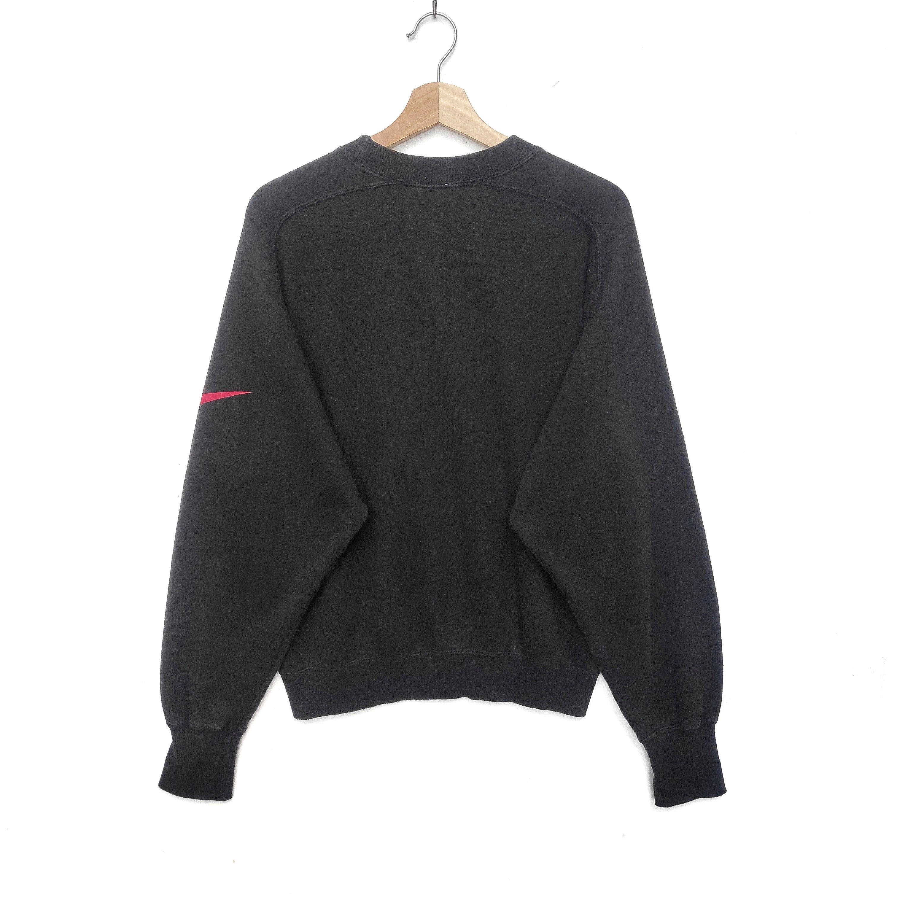 Nike × Vintage Vintage Nike Sweatshirt Black Medium Size Dope Streetwear Size US M / EU 48-50 / 2 - 2 Thumbnail