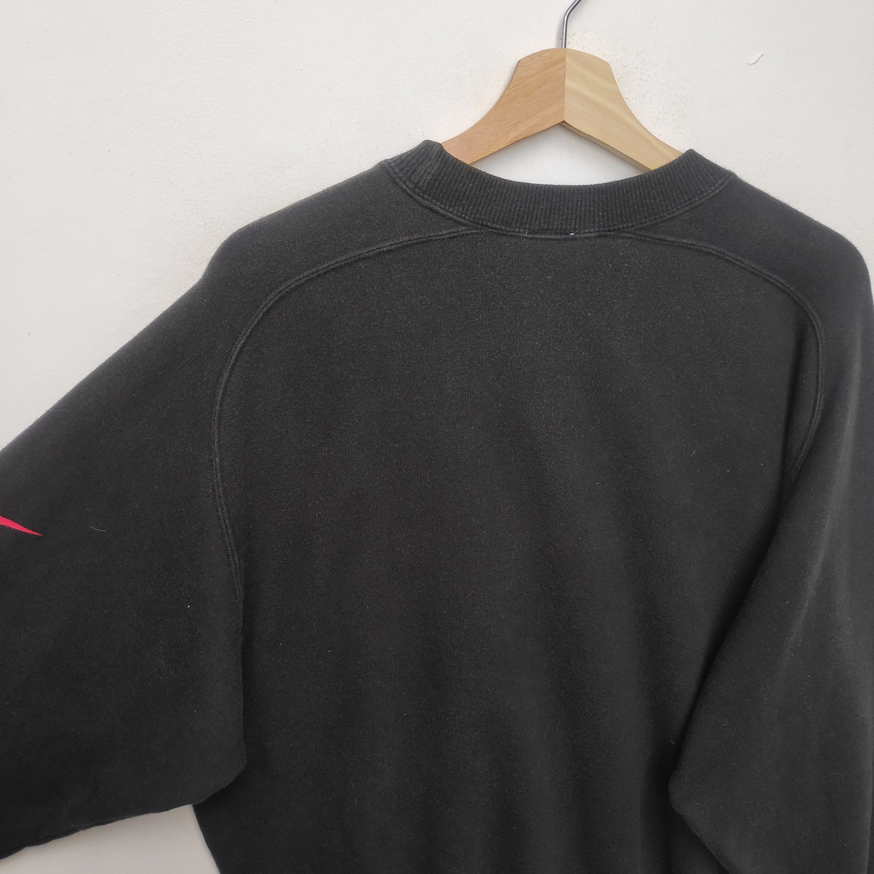 Nike × Vintage Vintage Nike Sweatshirt Black Medium Size Dope Streetwear Size US M / EU 48-50 / 2 - 6 Thumbnail