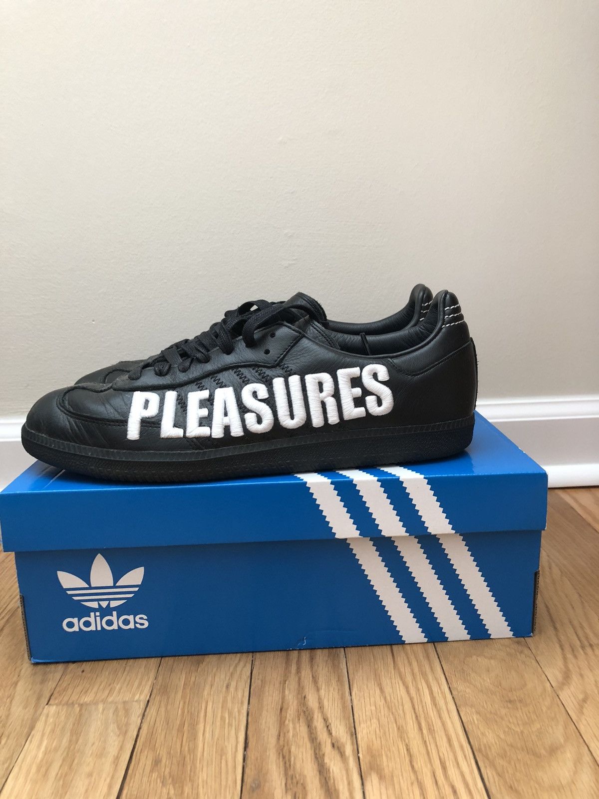 adidas pleasures samba