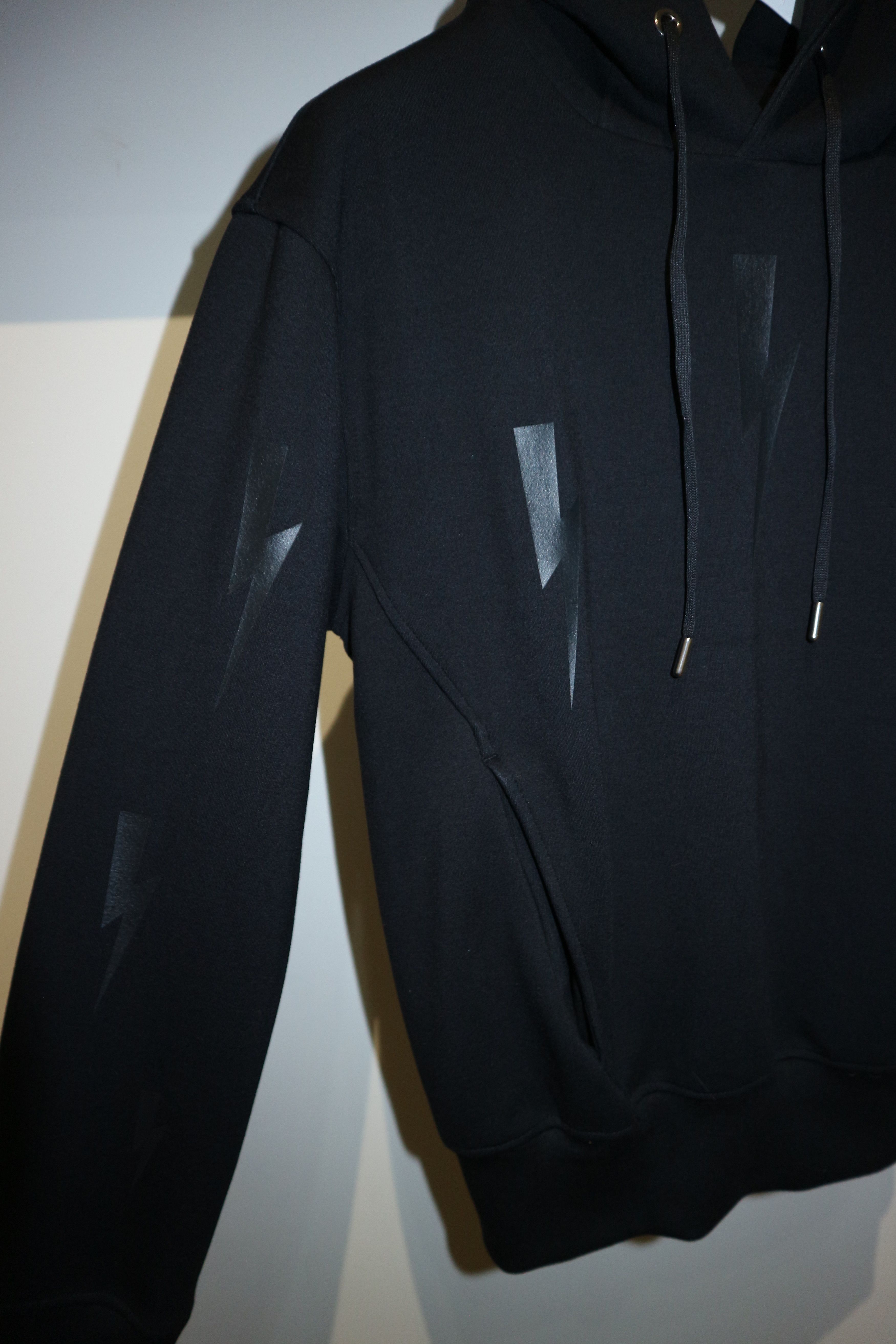 Neil Barrett Halo bolt hoodie Size US XXS / EU 40 - 11 Thumbnail