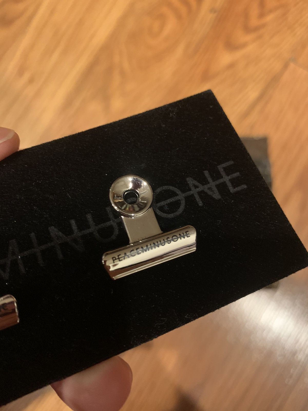Peaceminusone Bulldog Clip Pin Set Silver