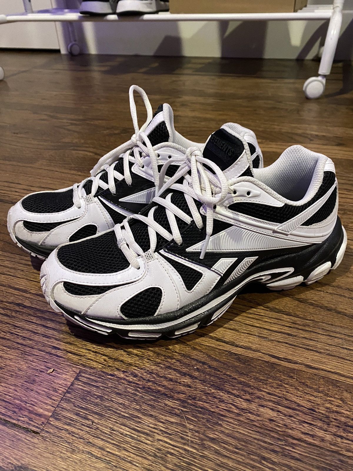 Vetements Reebok spike runner Size US 7.5 / EU 40-41 - 1 Thumbnail