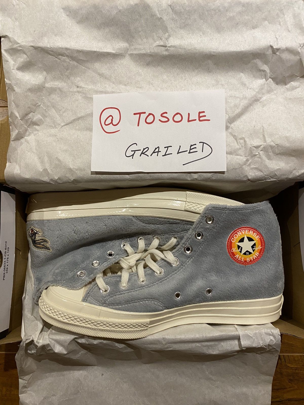 Converse *FINAL PRICE DROP*Converse x Bugs Bunny 80th Anniversary Size US 10 / EU 43 - 3 Thumbnail