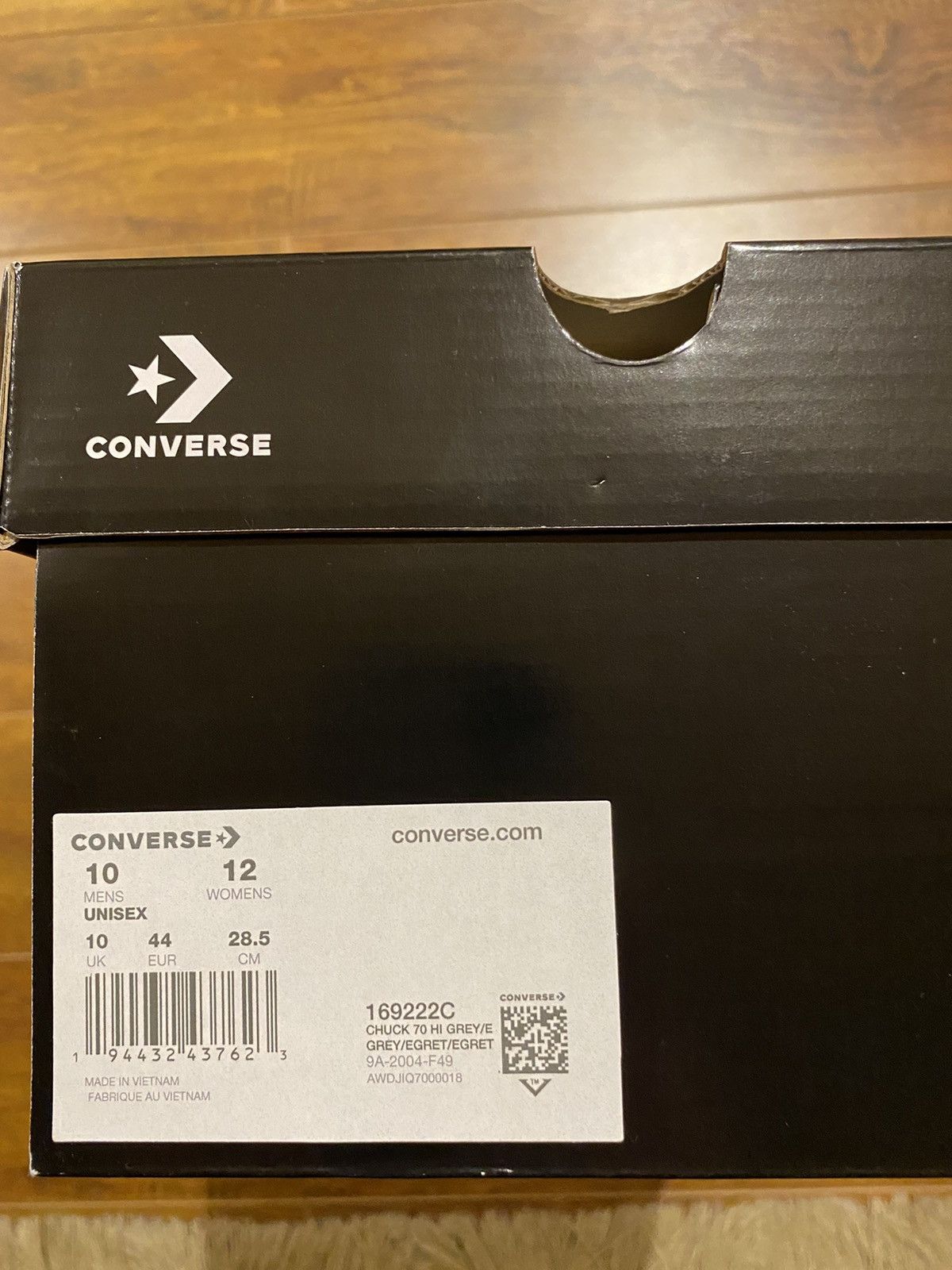 Converse *FINAL PRICE DROP*Converse x Bugs Bunny 80th Anniversary Size US 10 / EU 43 - 7 Thumbnail