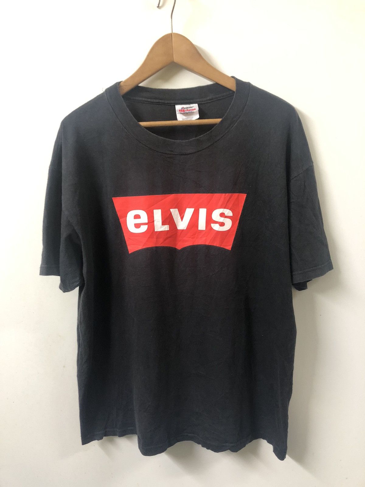 Elvis levis deals t shirt