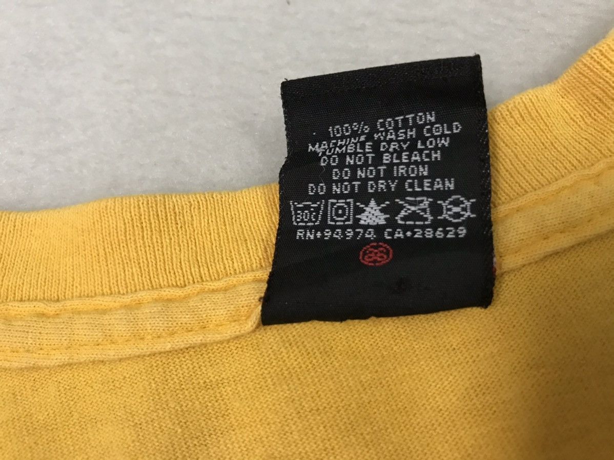 Stussy Vtg International Stussy Trible Big Logo Tshirt Size L Size US L / EU 52-54 / 3 - 7 Thumbnail