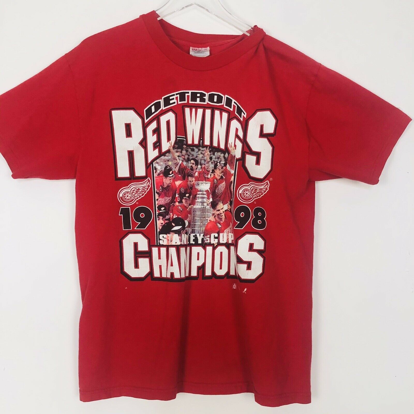 Hanes × NHL × Vintage Vintage 90s Detroit Red Wings 1998 Stanly Cup Finals L Size US L / EU 52-54 / 3 - 9 Thumbnail