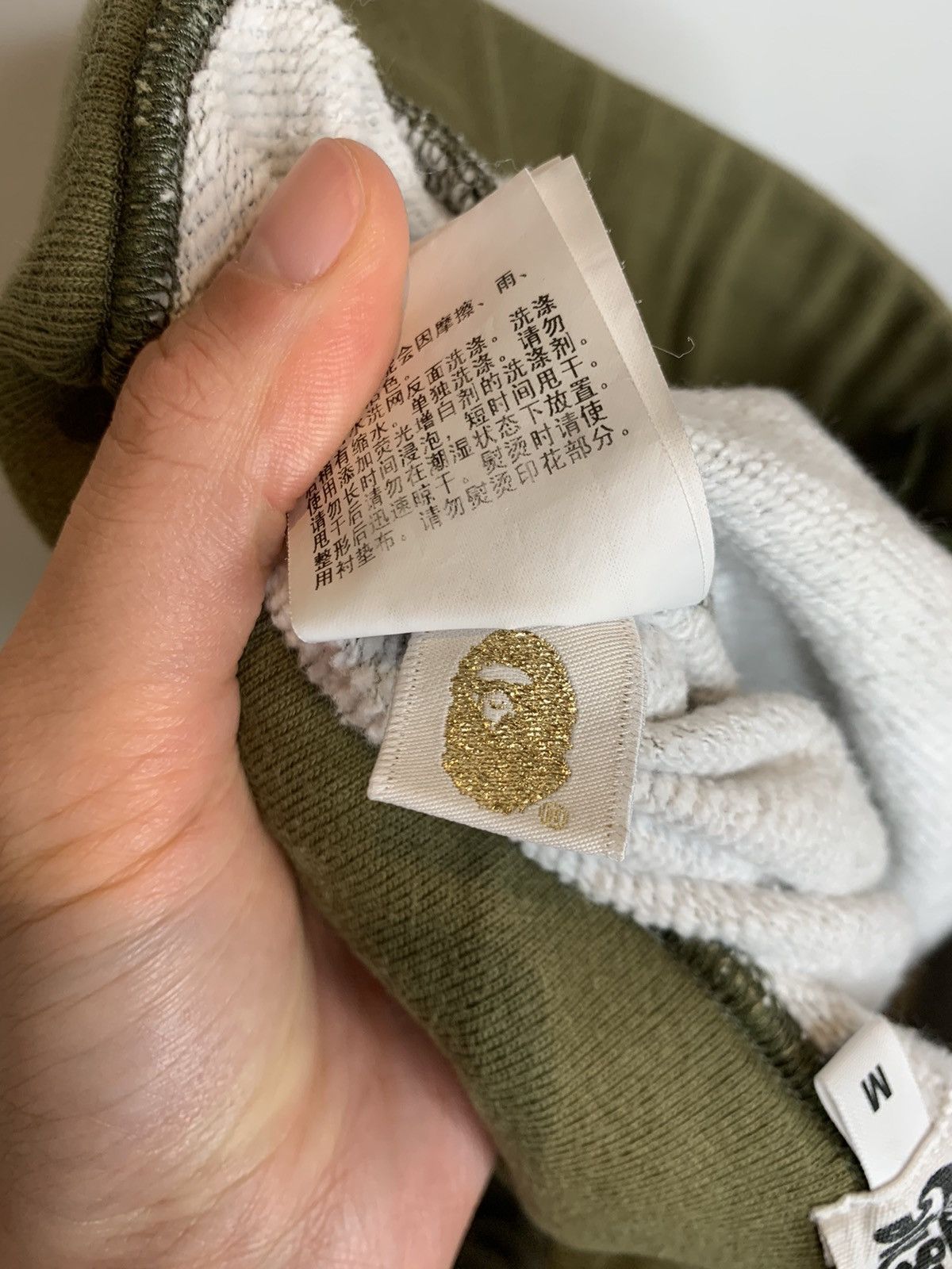 Bape BAPE Camo Shark Sweatpants MEDIUM Size US 32 / EU 48 - 7 Thumbnail