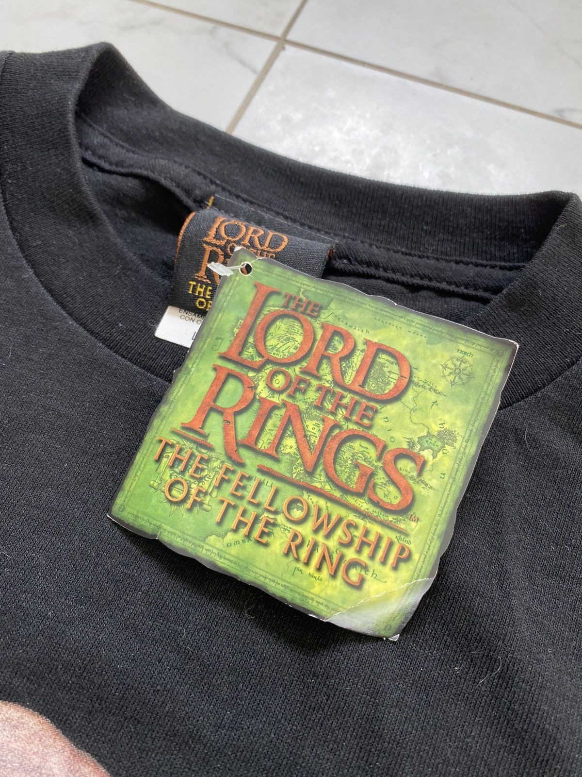 Vintage Vintage Lord Of The Rings Fellowship Of The Ring Tee Size US S / EU 44-46 / 1 - 2 Thumbnail