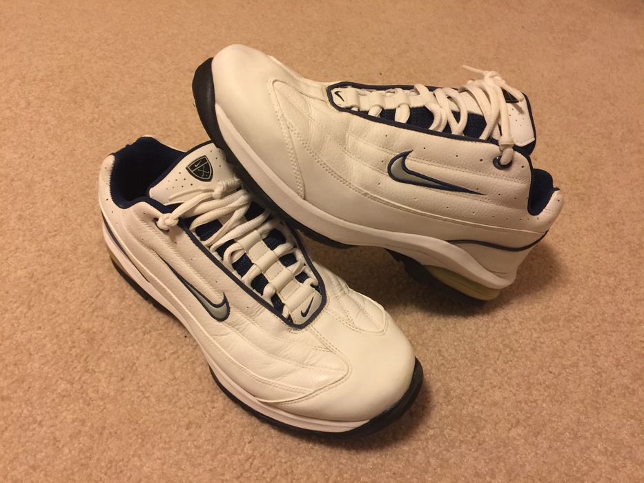 Vintage nike golf sales shoes