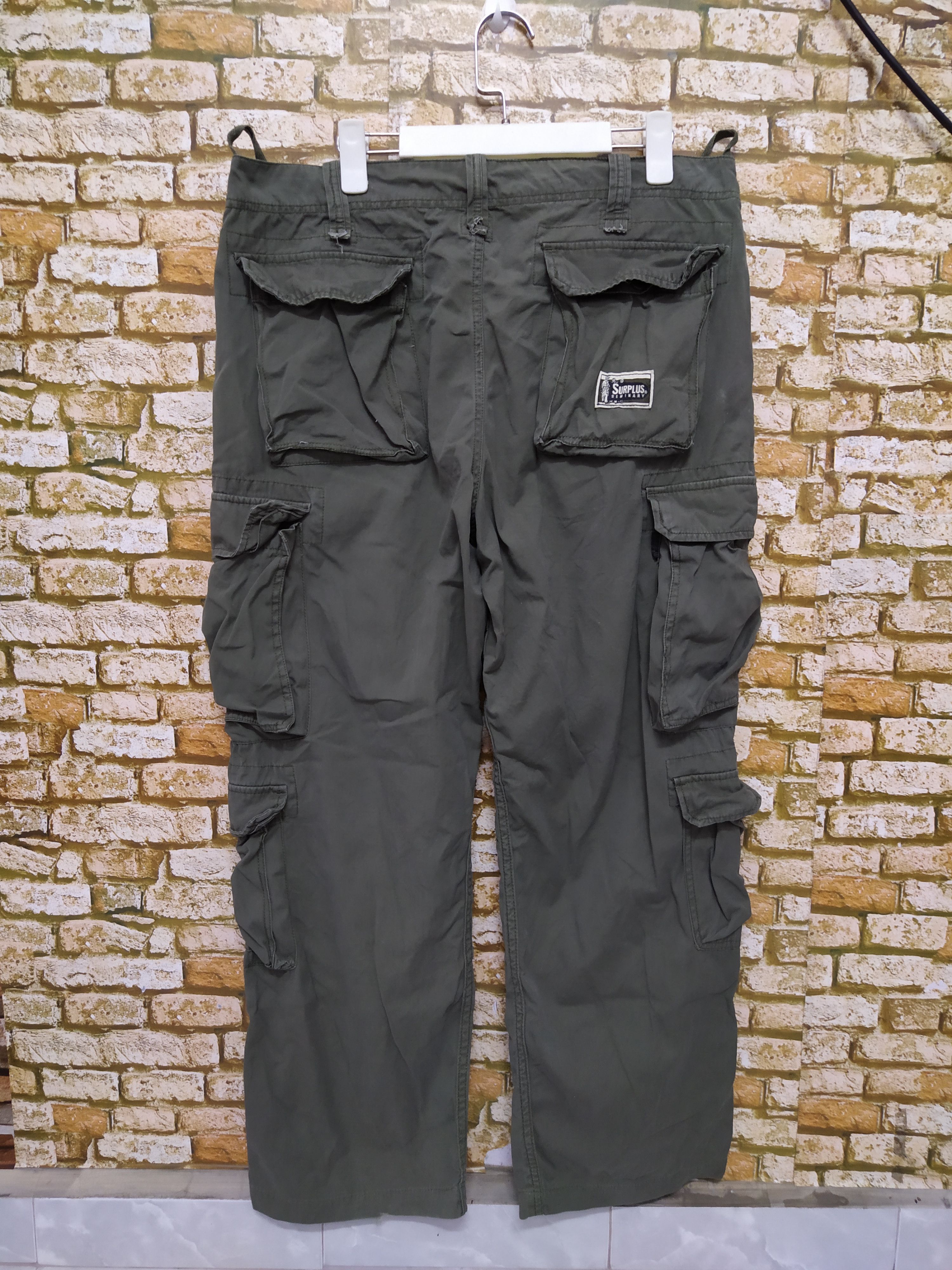 Other SURPLUS SEMINARY CARGO TACTICAL POCKET (B647) Size US 36 / EU 52 - 1 Thumbnail