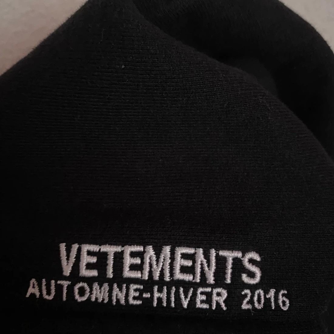 Vetements Vetements RUNWAY OG Metal Logo hoodie AW15 Size US L / EU 52-54 / 3 - 4 Thumbnail