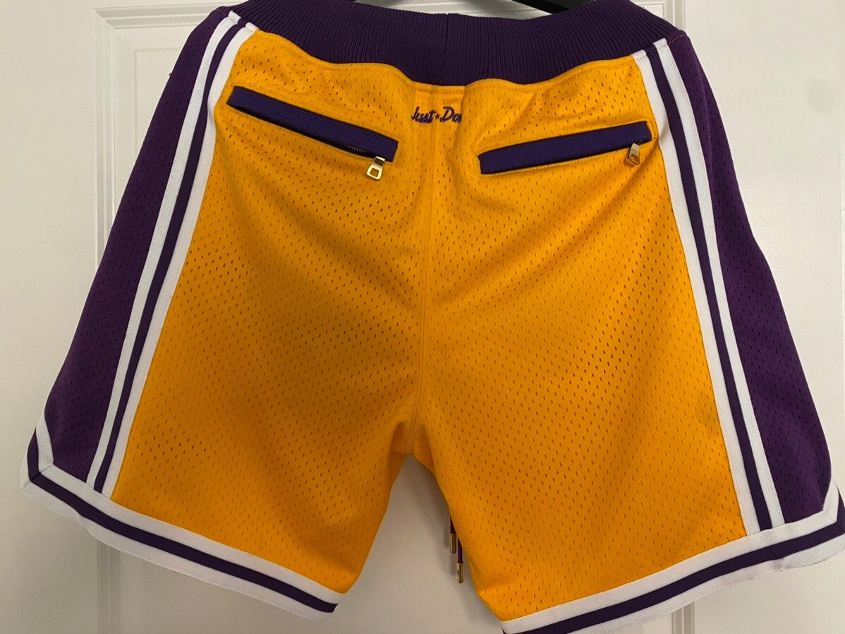 Mitchell & Ness Just Don x Mitchell & Ness Lakers Shorts OG F&F batch Size US 31 - 2 Preview