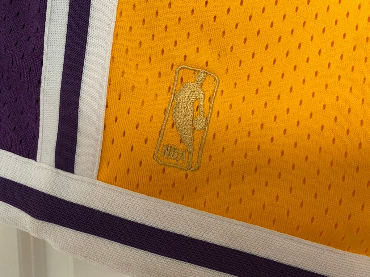 Mitchell & Ness Just Don x Mitchell & Ness Lakers Shorts OG F&F batch Size US 31 - 5 Thumbnail