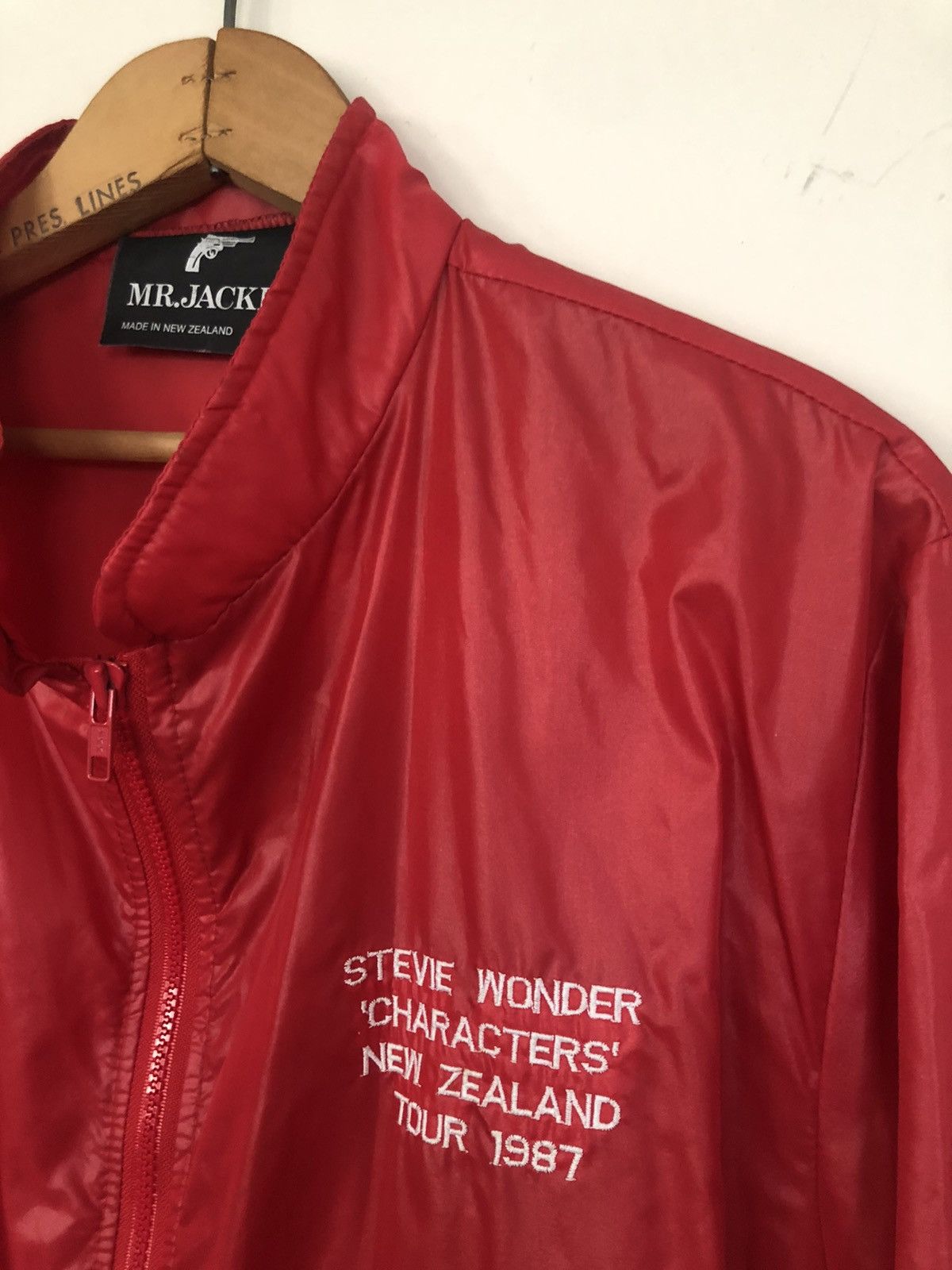 Band Tees × Rap Tees Stevie Wonder 1987 New Zealand Band Tour Windbreaker Size US L / EU 52-54 / 3 - 6 Thumbnail