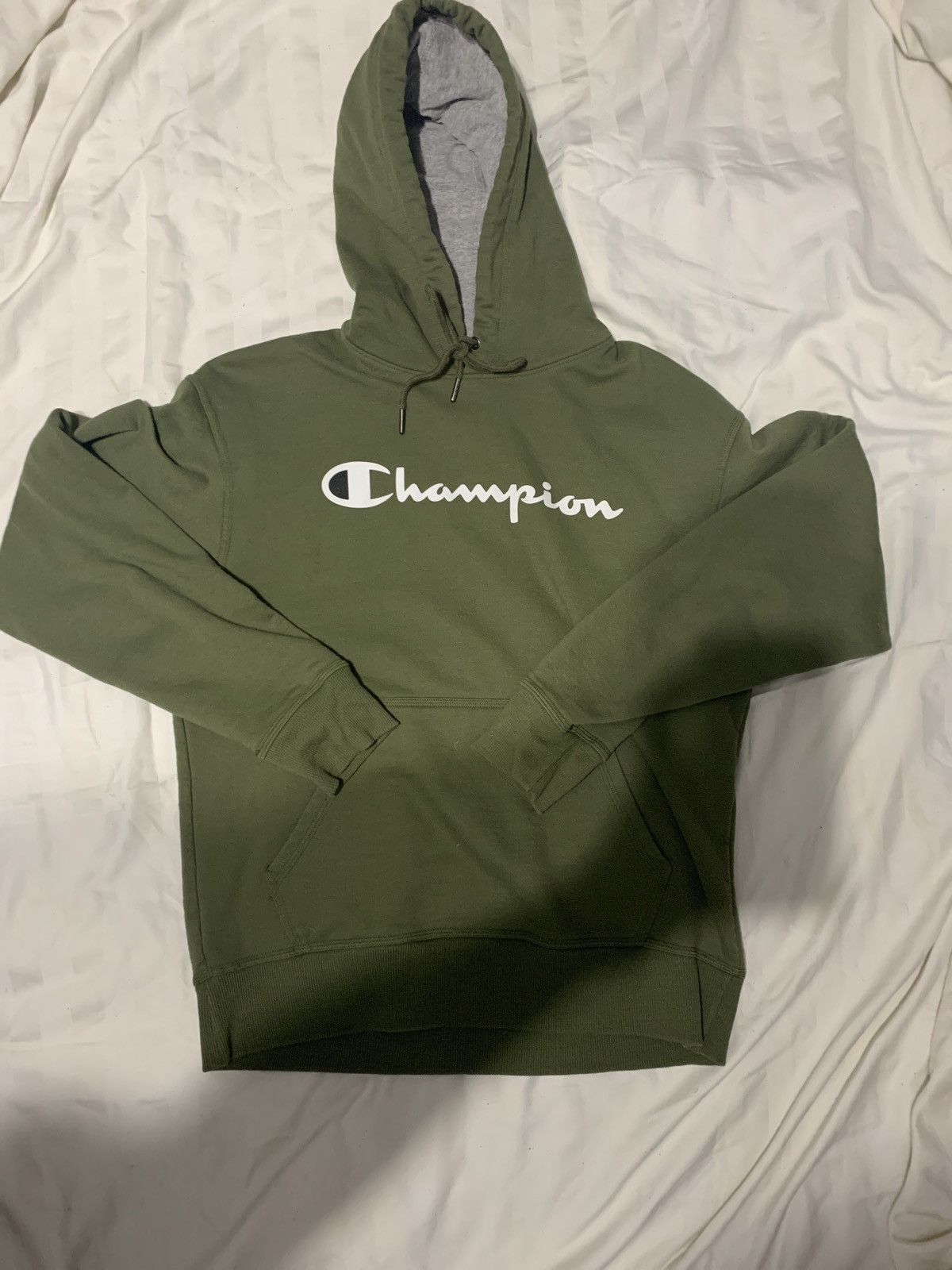 Olive green champion hoodie | Grailed
