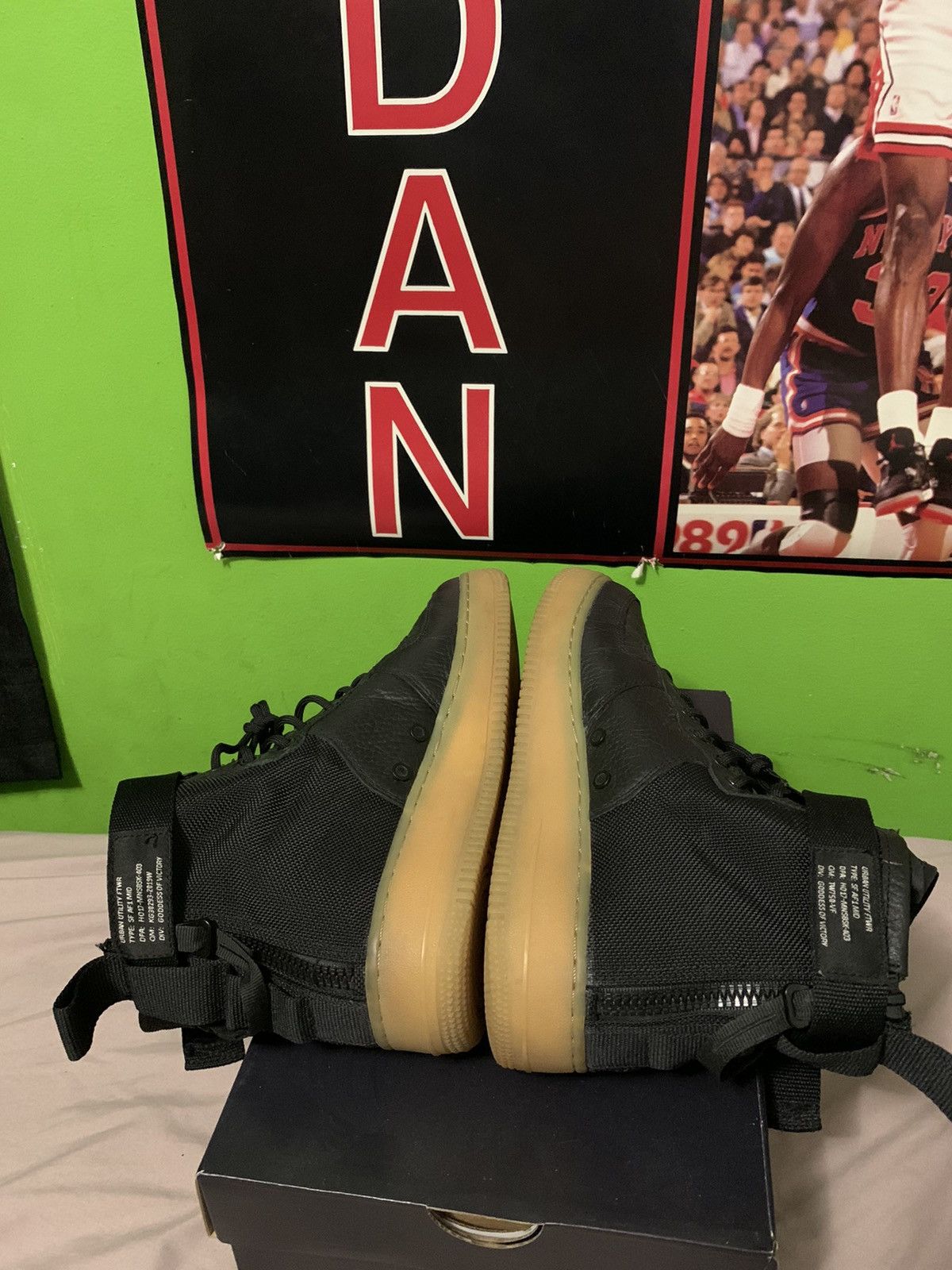 Nike Nike SF Air Force 1 Mid Black-Gum Size US 9 / EU 42 - 4 Thumbnail