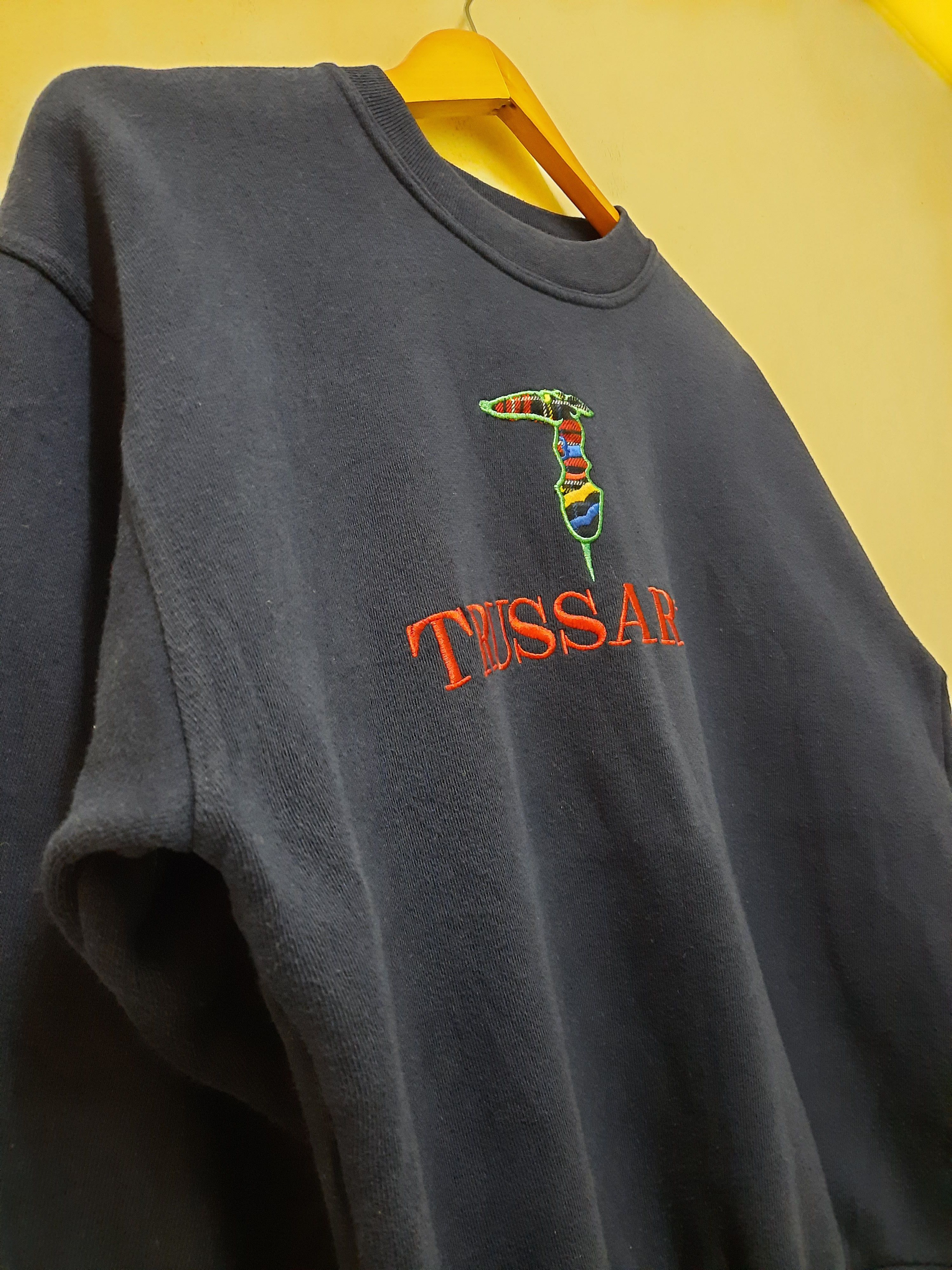 Trussardi VINTAGE TRUSSARDI SWEATSHIRT CROPPED Size US S / EU 44-46 / 1 - 3 Thumbnail