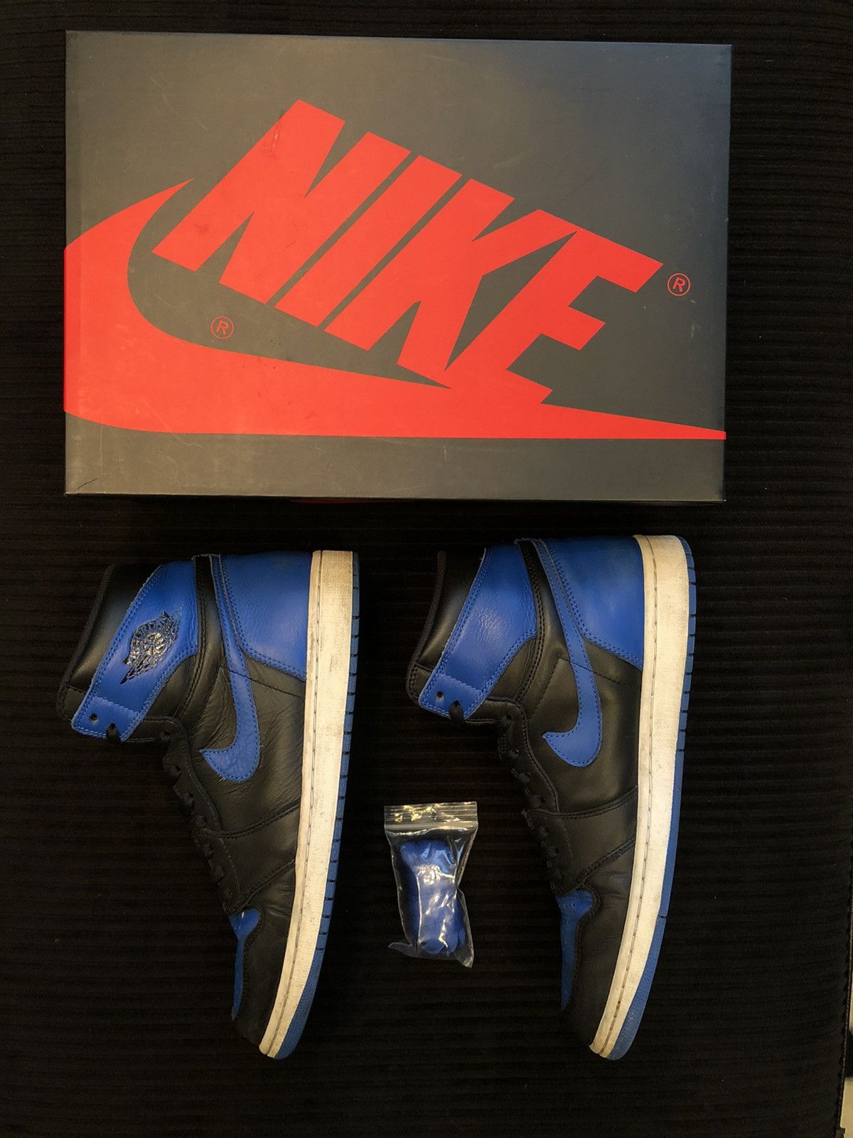 Jordan Brand Air Jordan 1 Retro High OG 2017 Royal Blue Size US 11 / EU 44 - 3 Thumbnail
