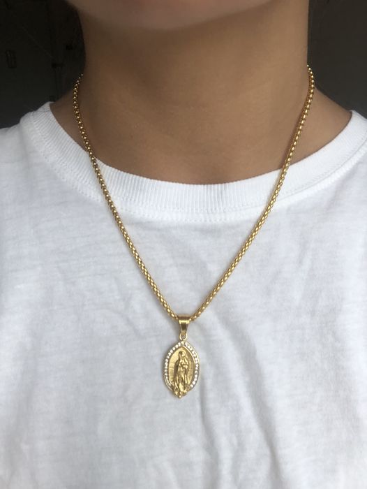 Vintage Virgin Mary pendant necklace stainless steel | Grailed