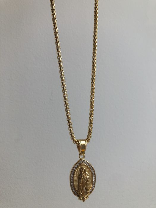 Vintage Virgin Mary pendant necklace stainless steel | Grailed