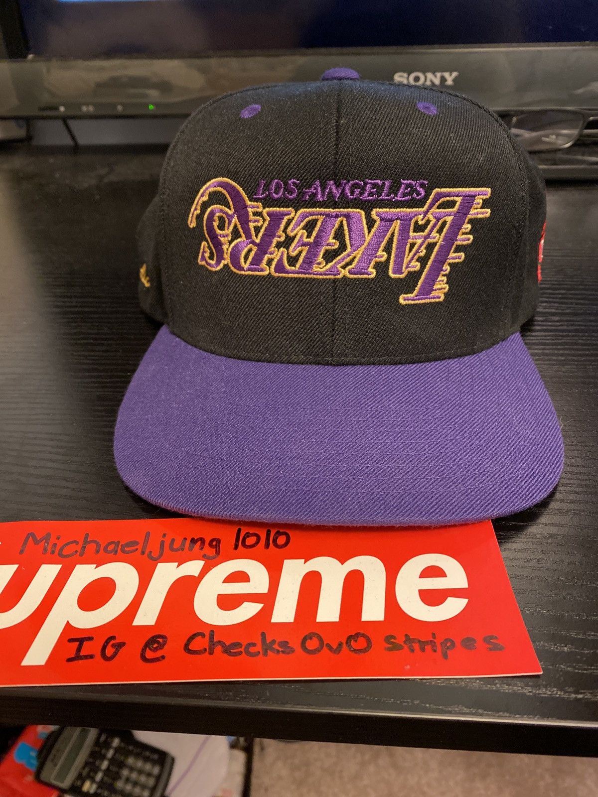 Uniform LA Essential Striped Snapback641（League Essential LA 