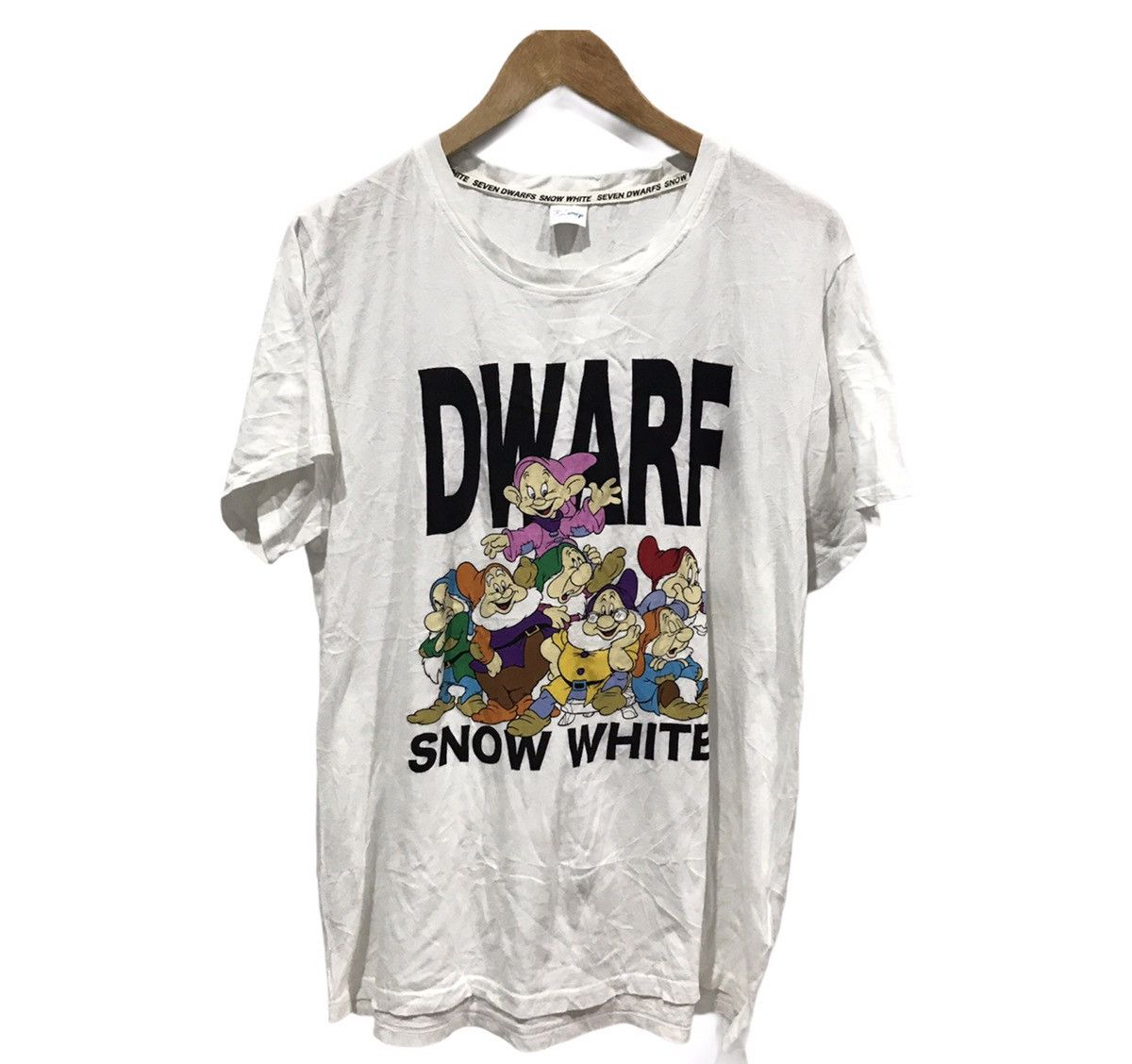 Cartoon Network 7 DWARFS and SNOW WHITE disney tee aladdin Size US L / EU 52-54 / 3 - 1 Thumbnail