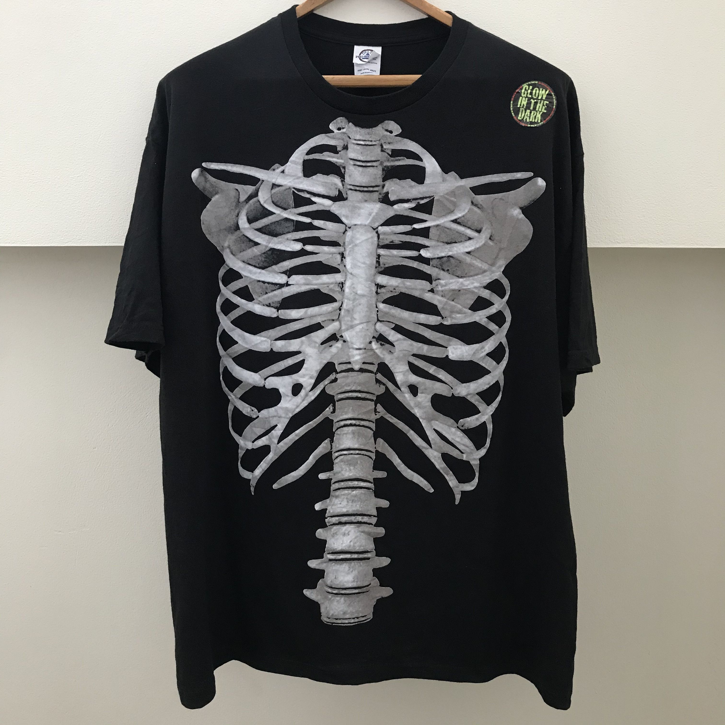 Expert Horror Vintage Y2K Anatomy Bones Skeleton Glow in the dark Tee 2XL Size US XXL / EU 58 / 5 - 1 Thumbnail
