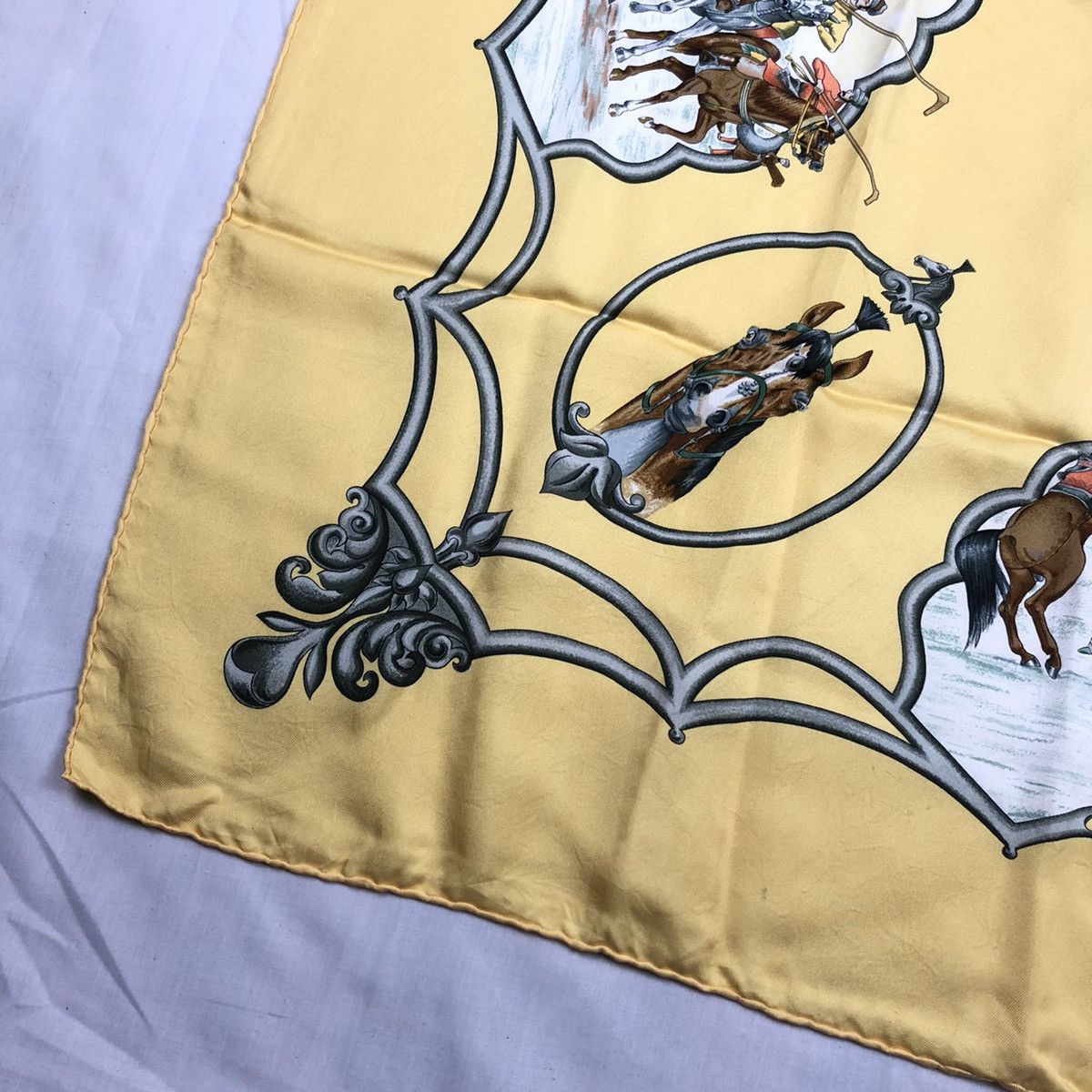 Hermes Vintage Hermès Silk Scarf Size ONE SIZE - 8 Thumbnail