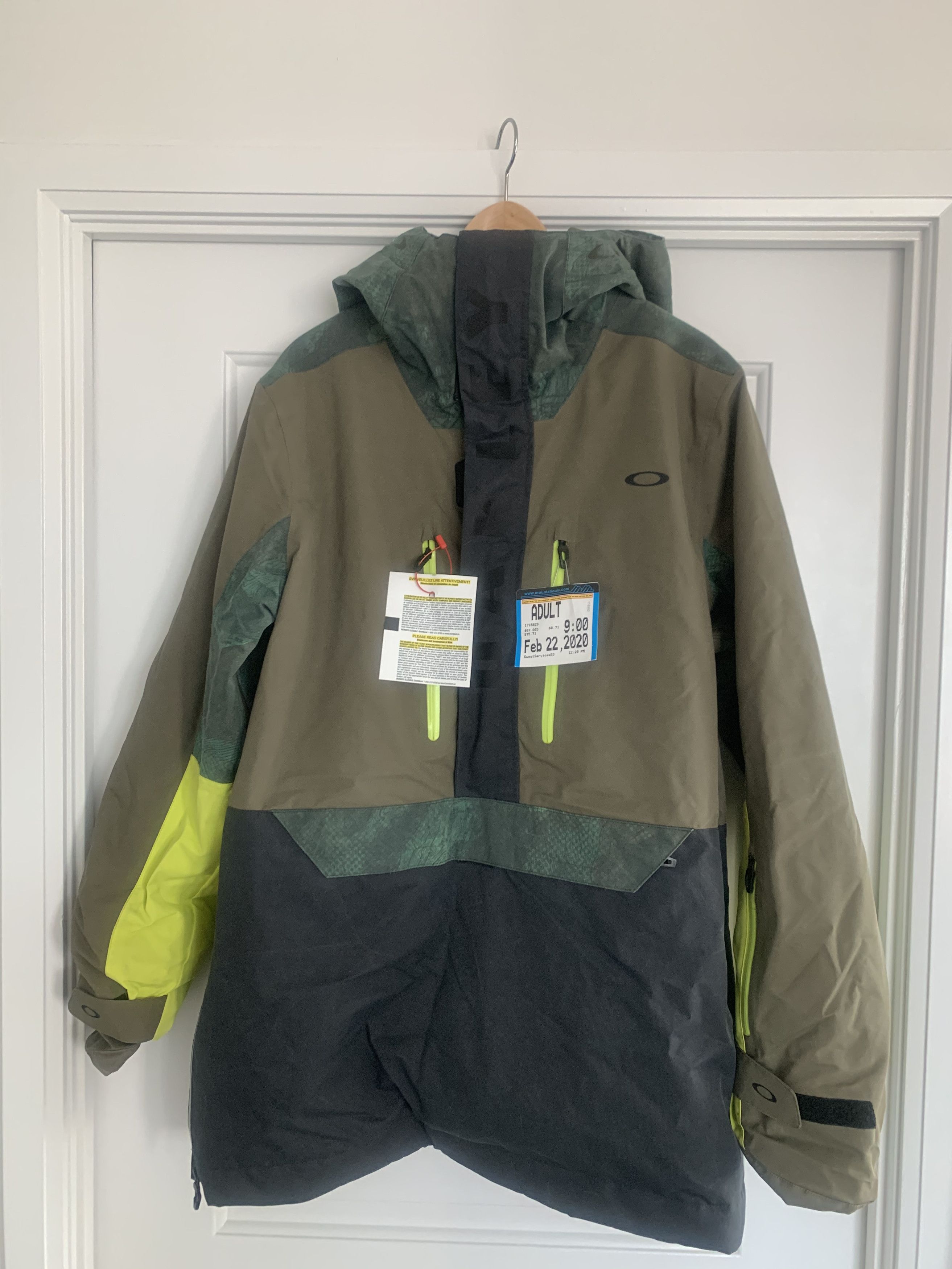 Oakley regulator insulated 2l jacket on sale