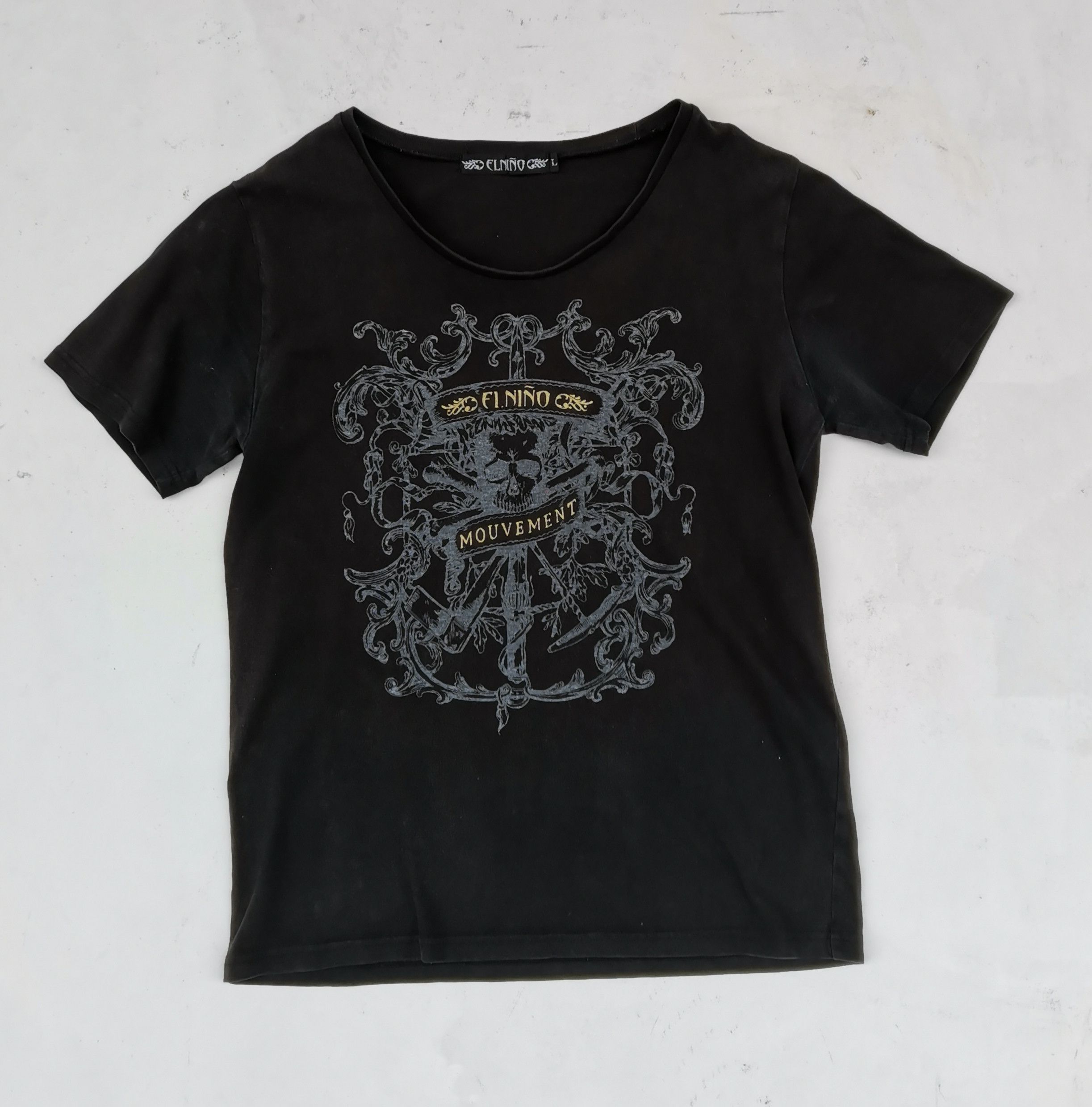 Japanese Brand Rare!!! Elnino Mouvement T-shirt Size US L / EU 52-54 / 3 - 1 Thumbnail