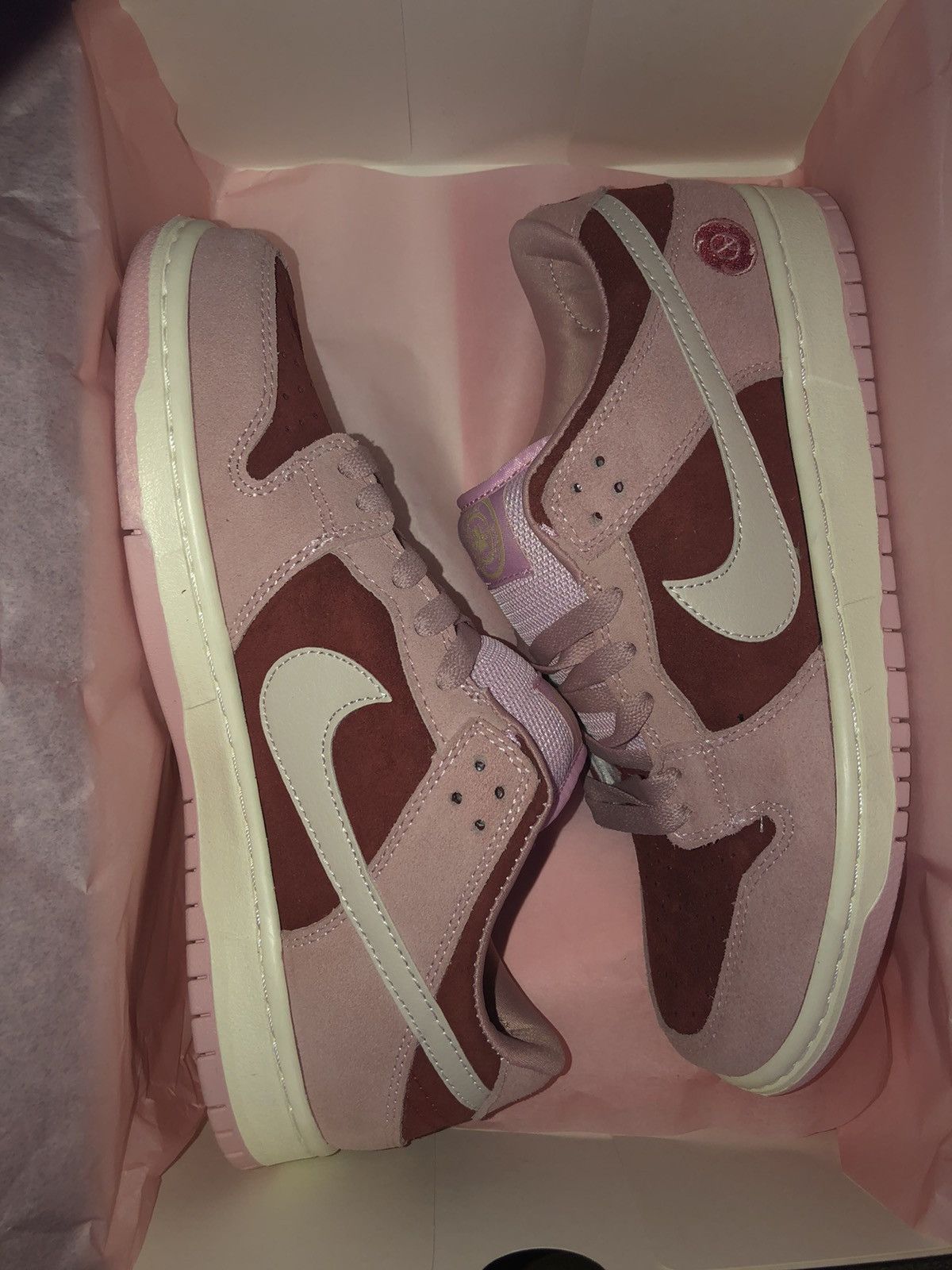 stillz red velvet dunks