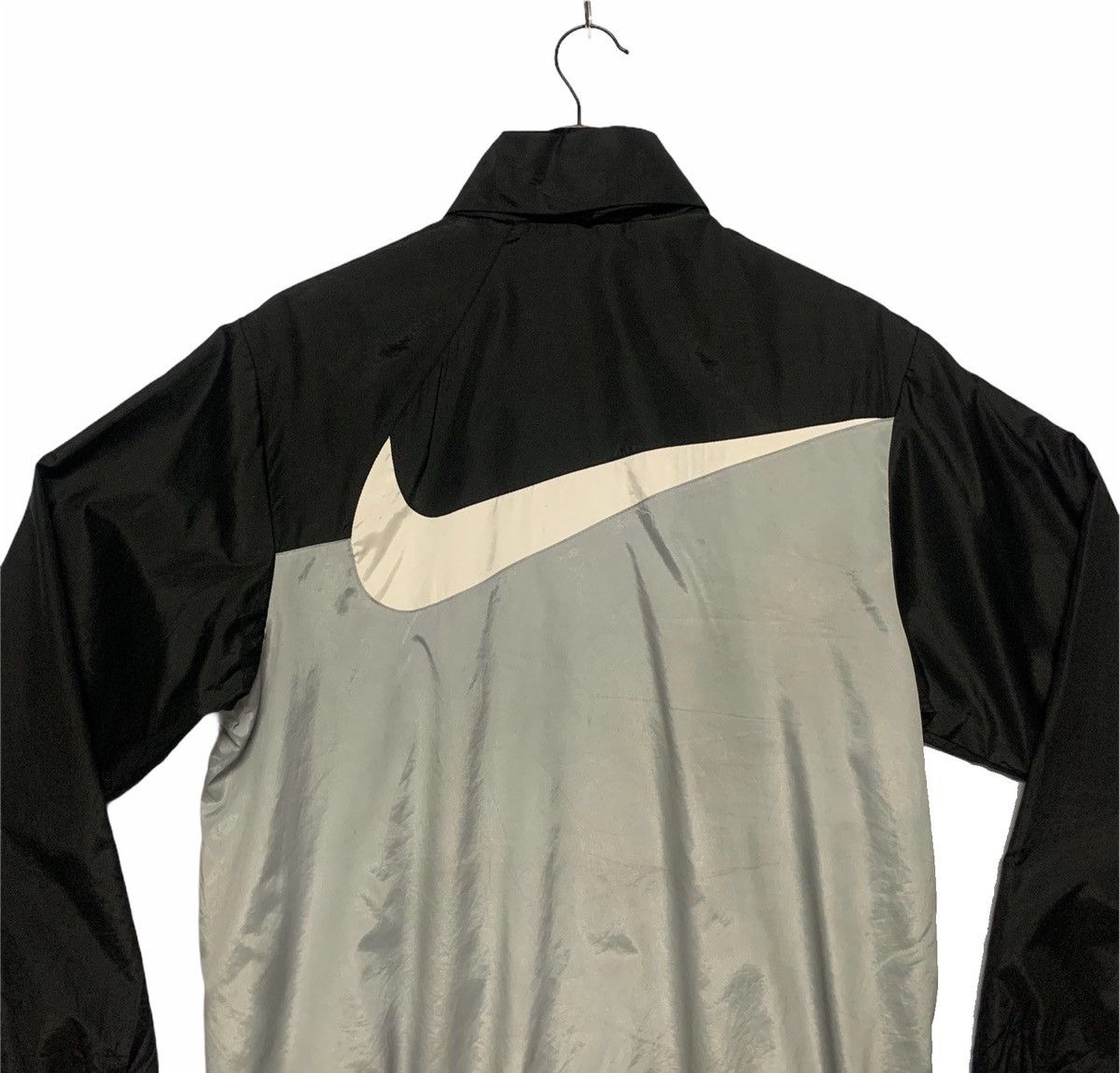 Nike Nike Big Logo Back Sportswear Sweater Jacket Size US L / EU 52-54 / 3 - 8 Thumbnail