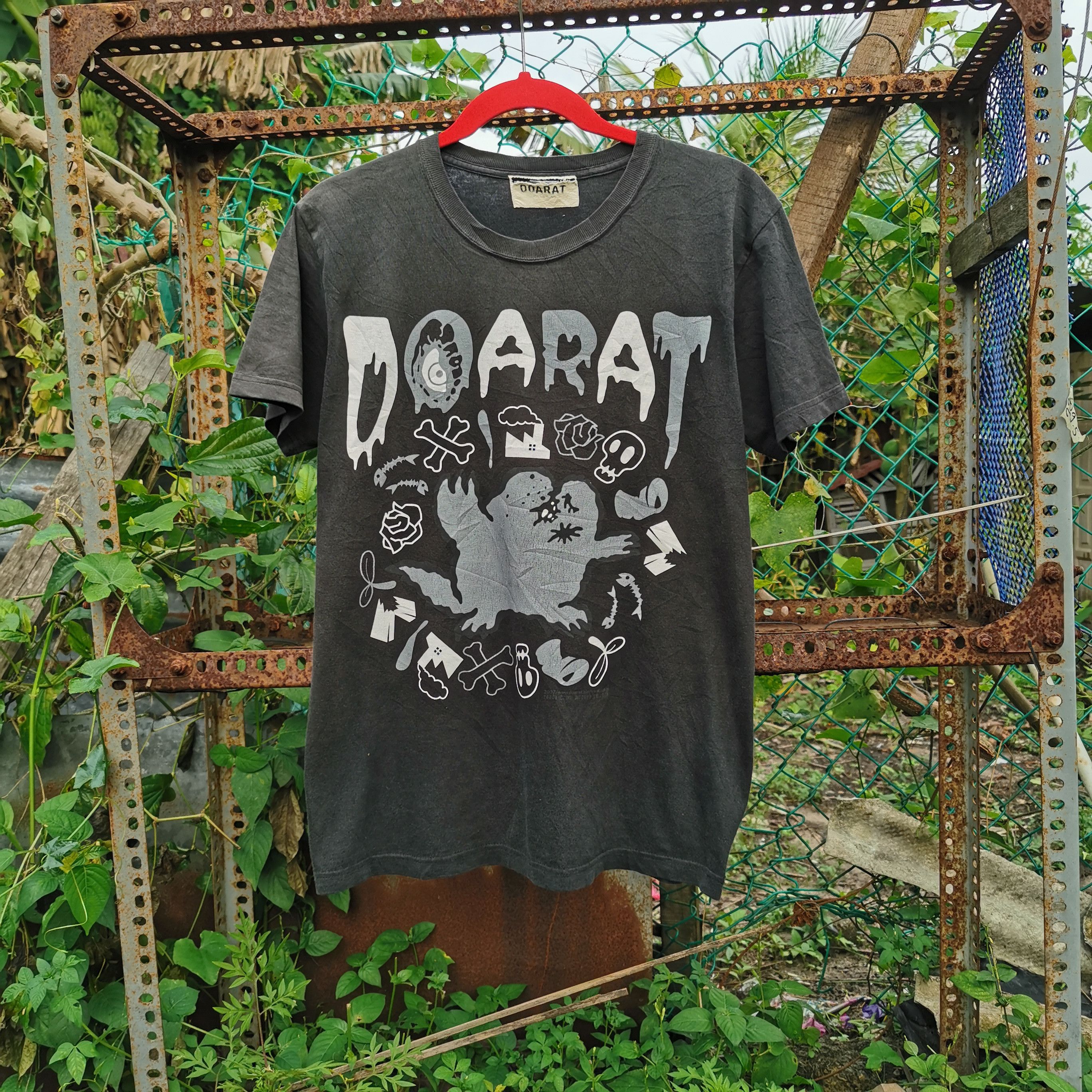 Japanese Brand × Vintage Vintage Doarat Tee 2007 Size US M / EU 48-50 / 2 - 1 Thumbnail
