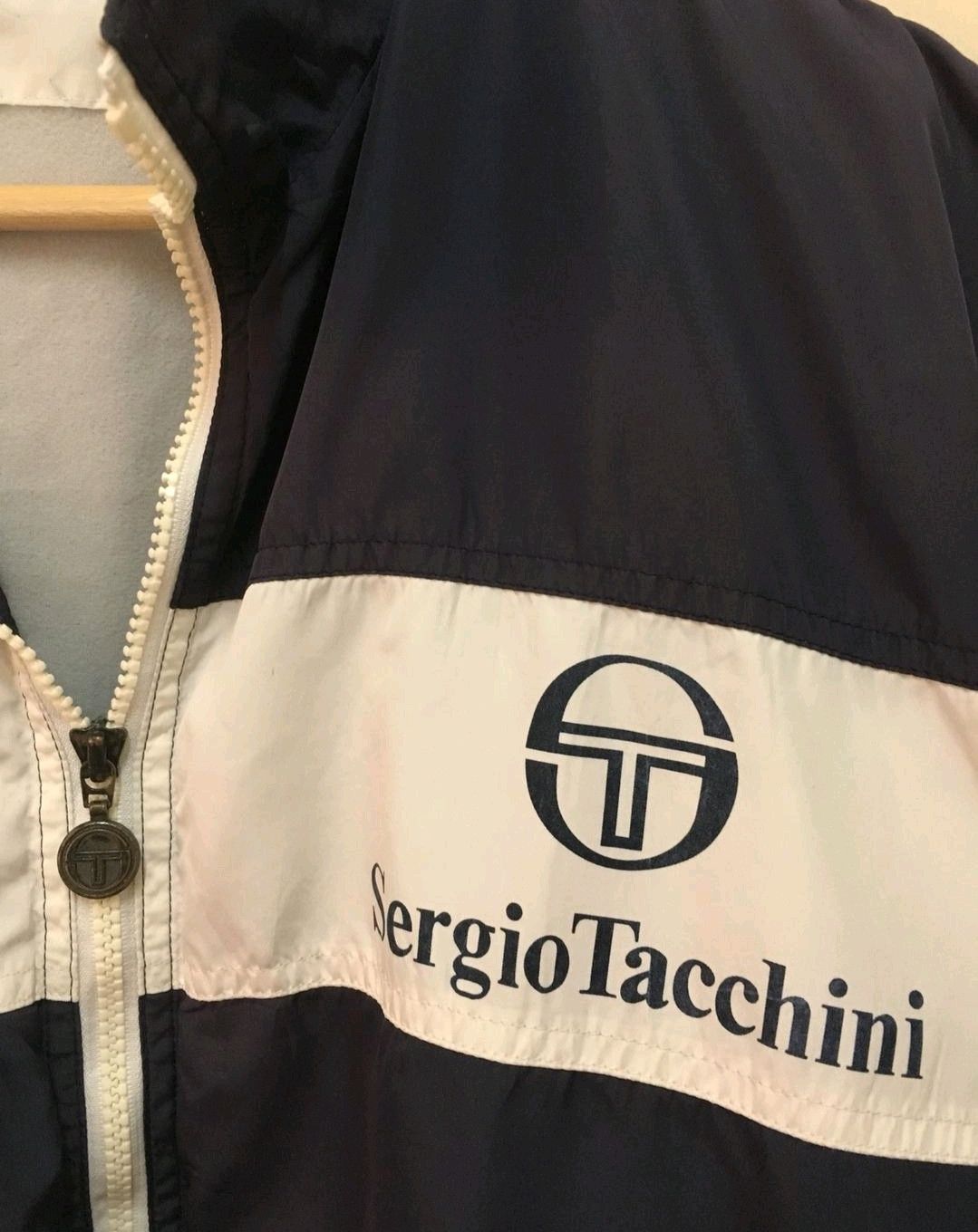 Sergio Tacchini Vintage sergio tacchini windbreaker streetwear Size US L / EU 52-54 / 3 - 4 Thumbnail