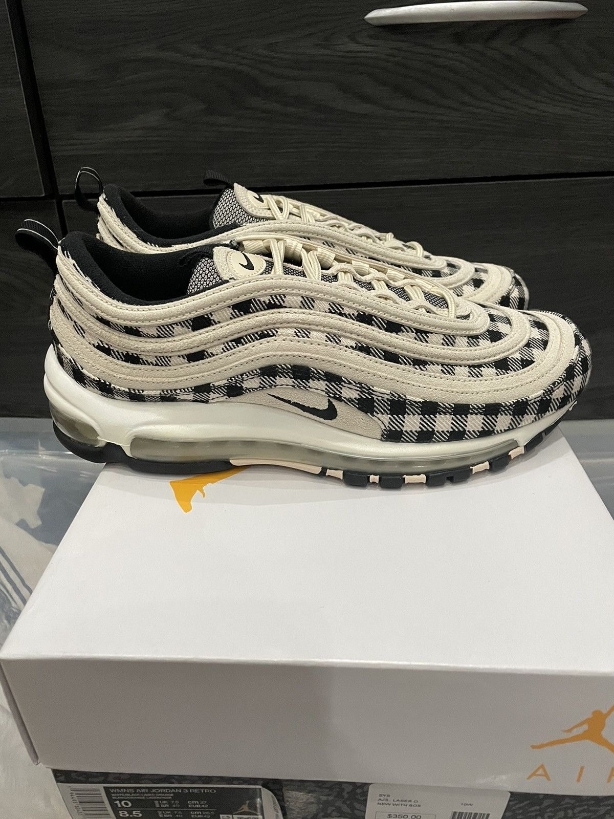 Air max 27 black and cream hot sale